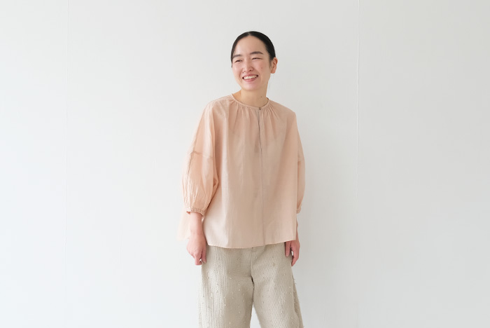 有名ブランド クロ ブラウス qiri アンビデックス メルカリ｜半袖 - トップス