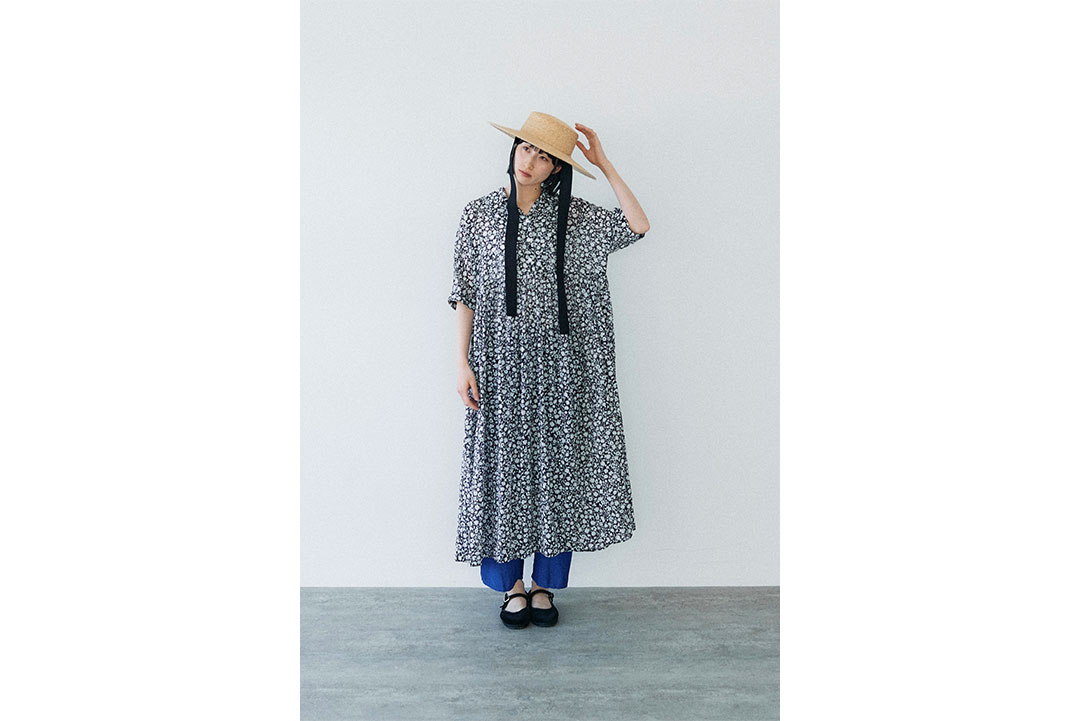 美品 ユニ yuni シャーリングペプラムワンピース ギャザー切替 ラベンダー yuni ワンピース ○コットンポリエステル キャッチワッシャー