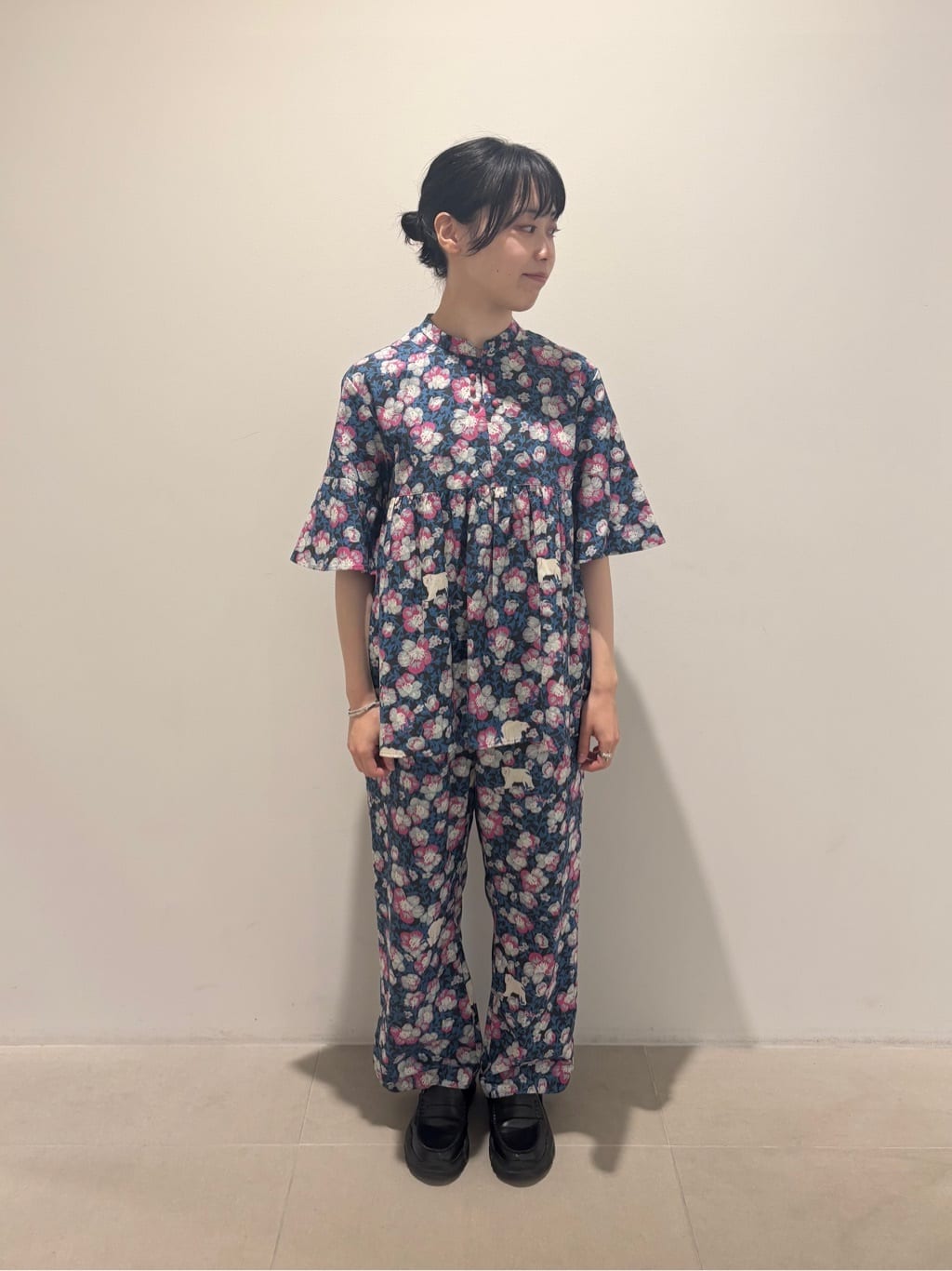 qʐ색CY