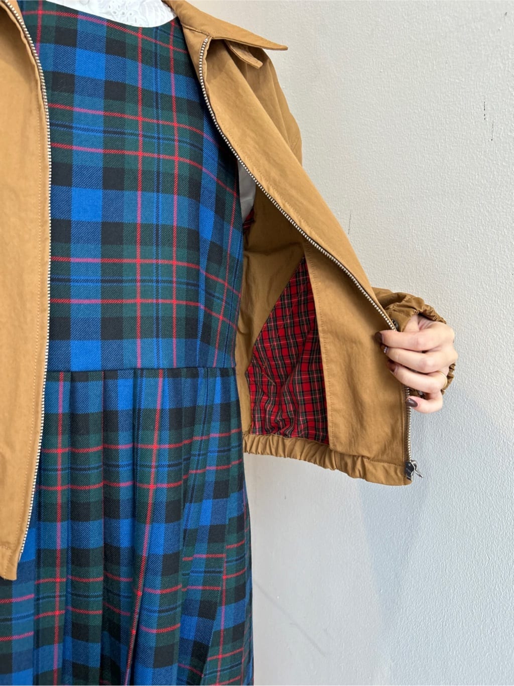 CHILD WOMAN ���É��h�H�� �g���F161cm 2025.10.25