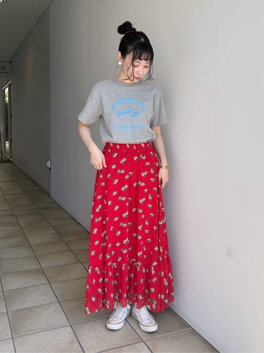 CHILD WOMAN ÉhH