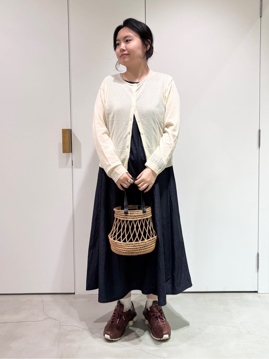 �j���E�}������