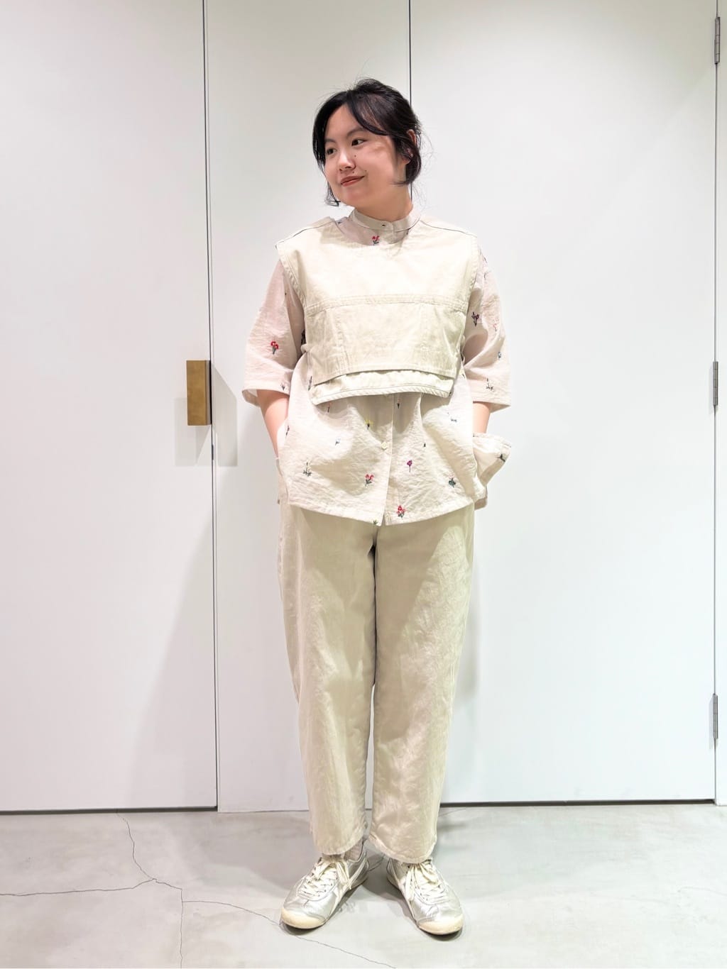 �j���E�}������ 2026.04.19