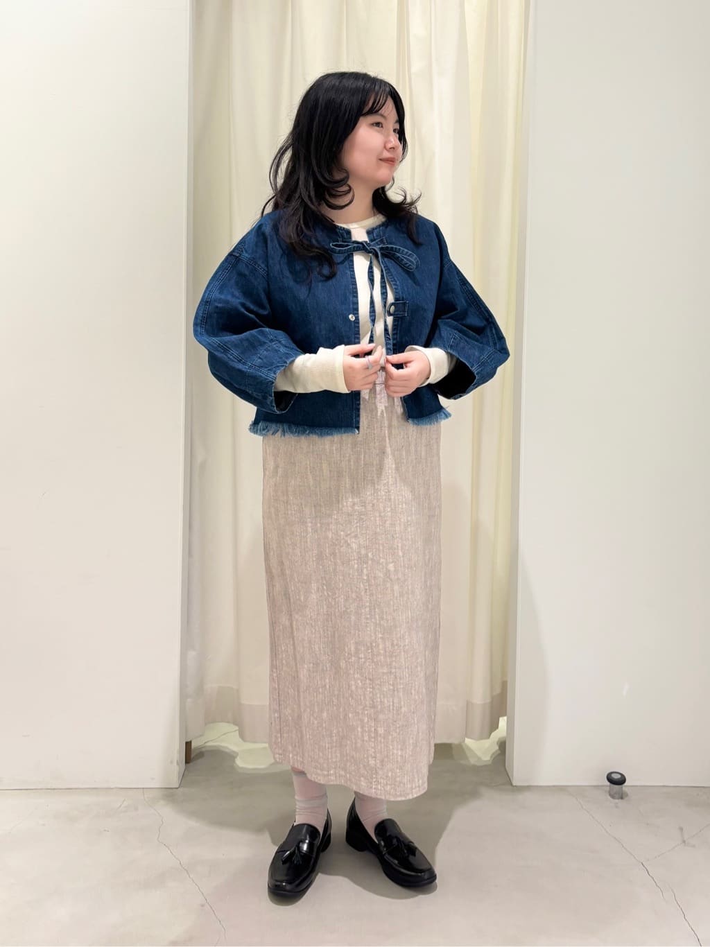 �j���E�}������