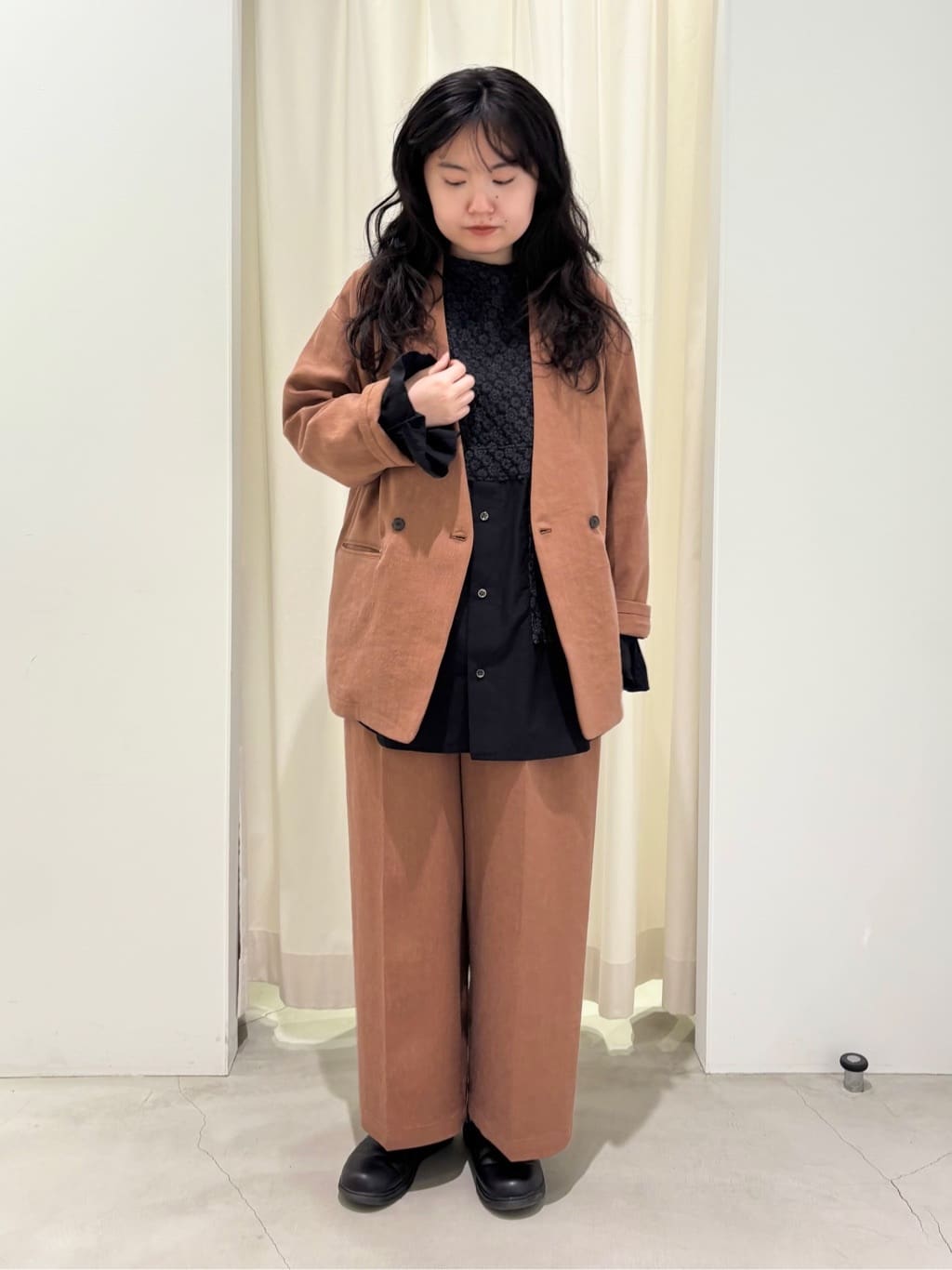 �j���E�}������ 2026.03.01