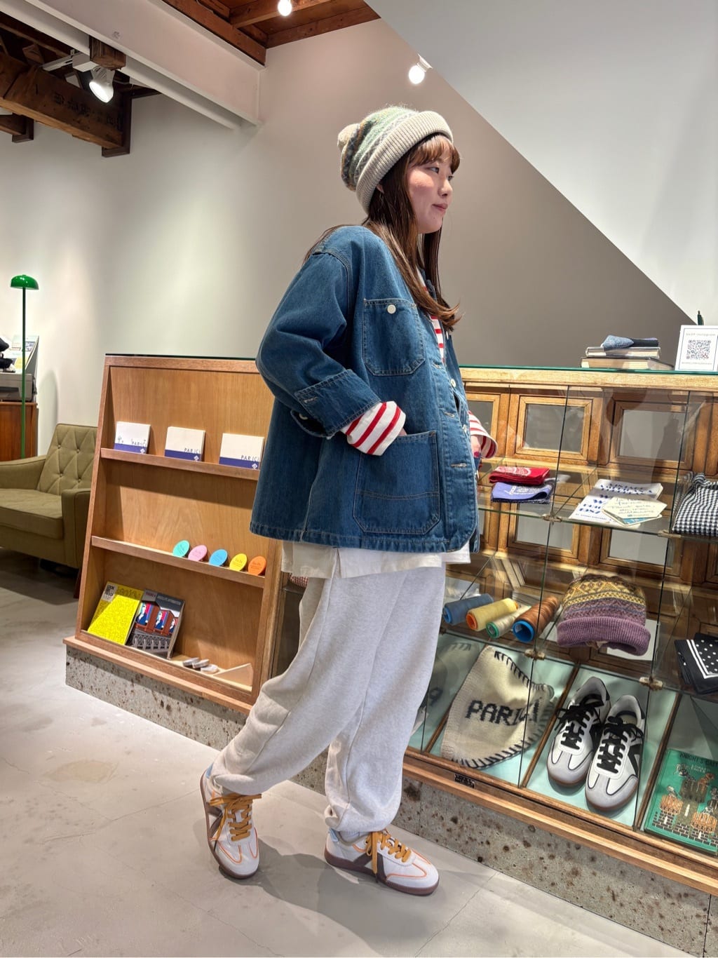 PAR ICI �s����w�H�ʓX �g���F153cm 2025.12.08