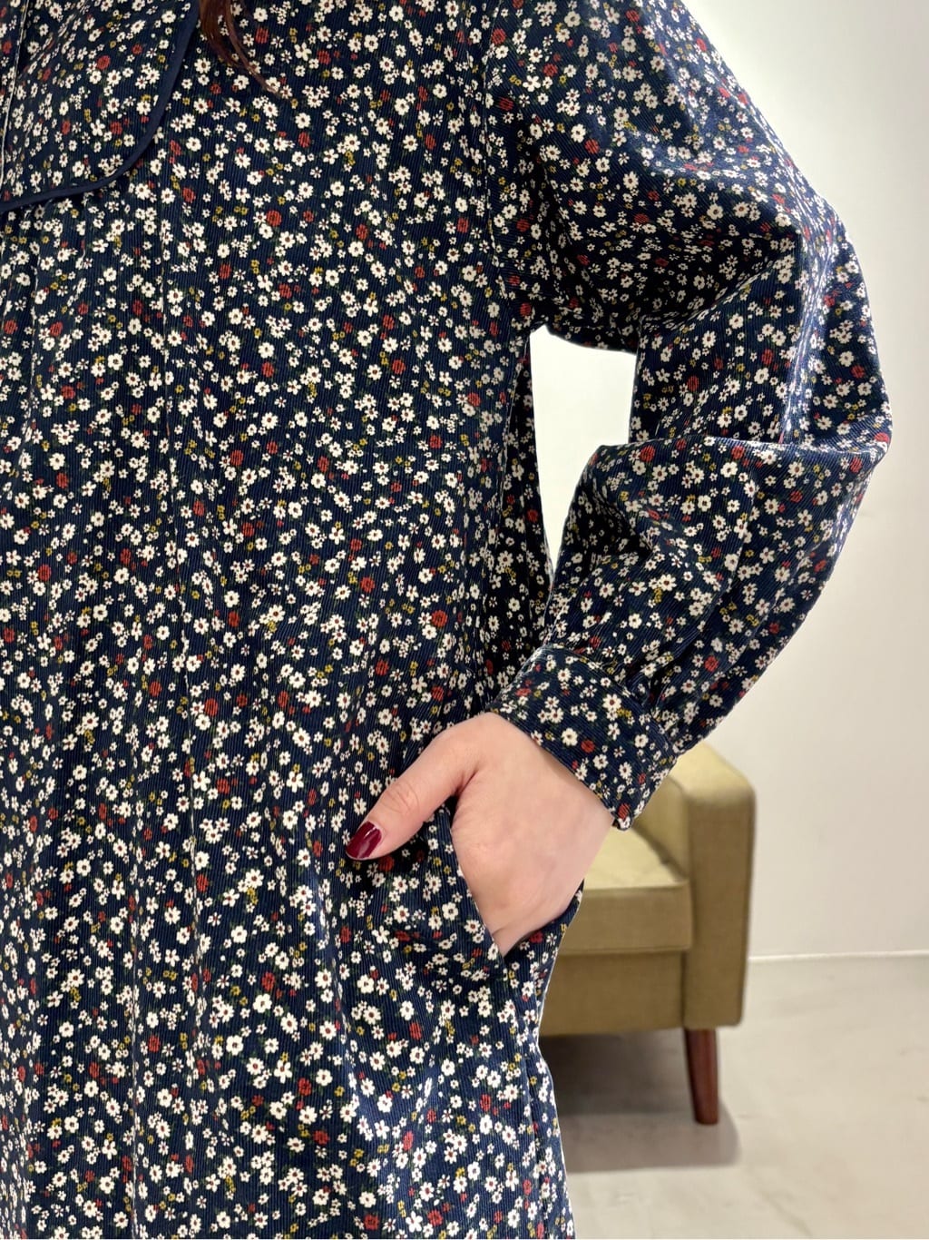 PAR ICI �s����w�H�ʓX �g���F153cm 2025.10.10