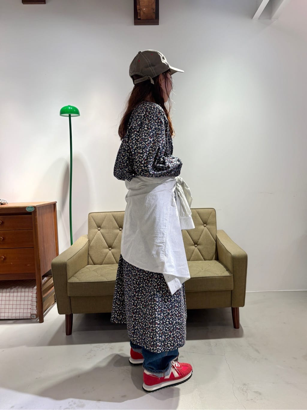 PAR ICI �s����w�H�ʓX �g���F153cm 2025.10.10