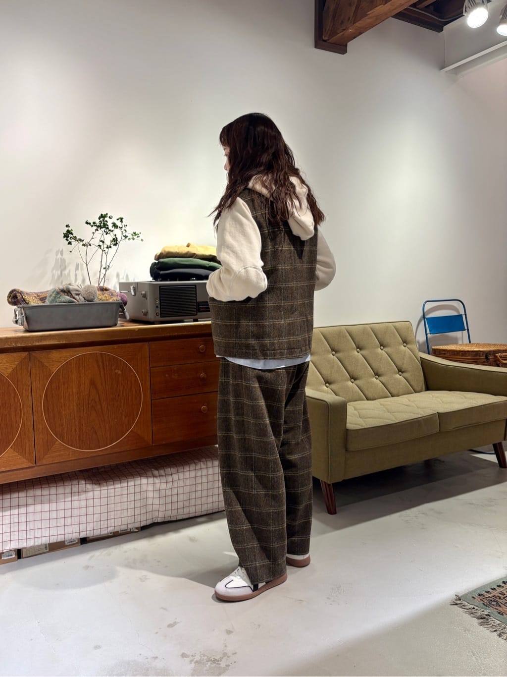 PAR ICI �s����w�H�ʓX �g���F153cm 2025.10.28