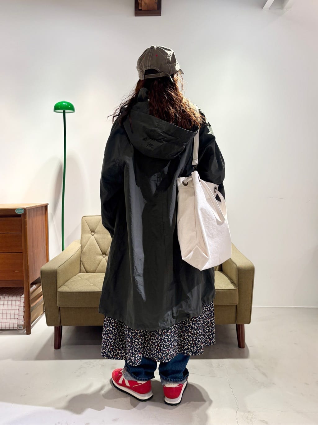 PAR ICI �s����w�H�ʓX �g���F153cm 2025.10.10