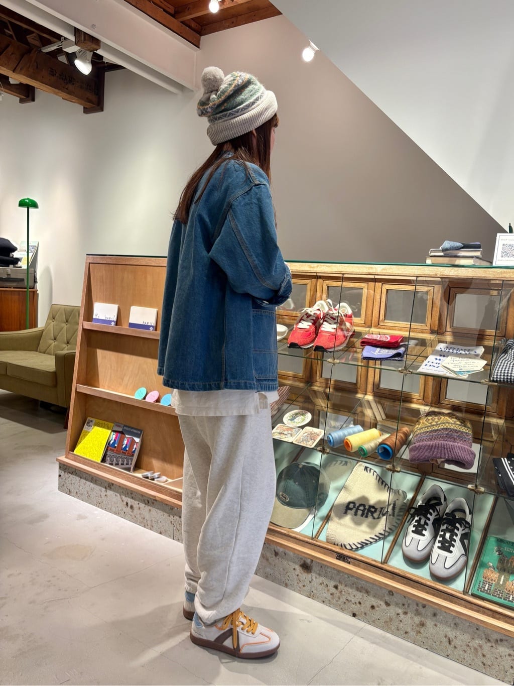 PAR ICI �s����w�H�ʓX �g���F153cm 2025.12.08