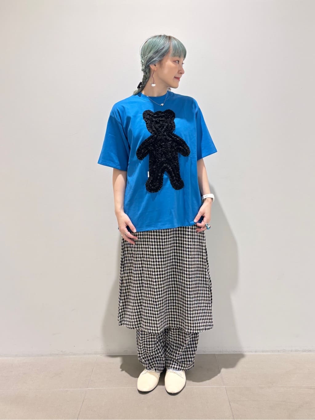 qʐ색CY 2025.06.23