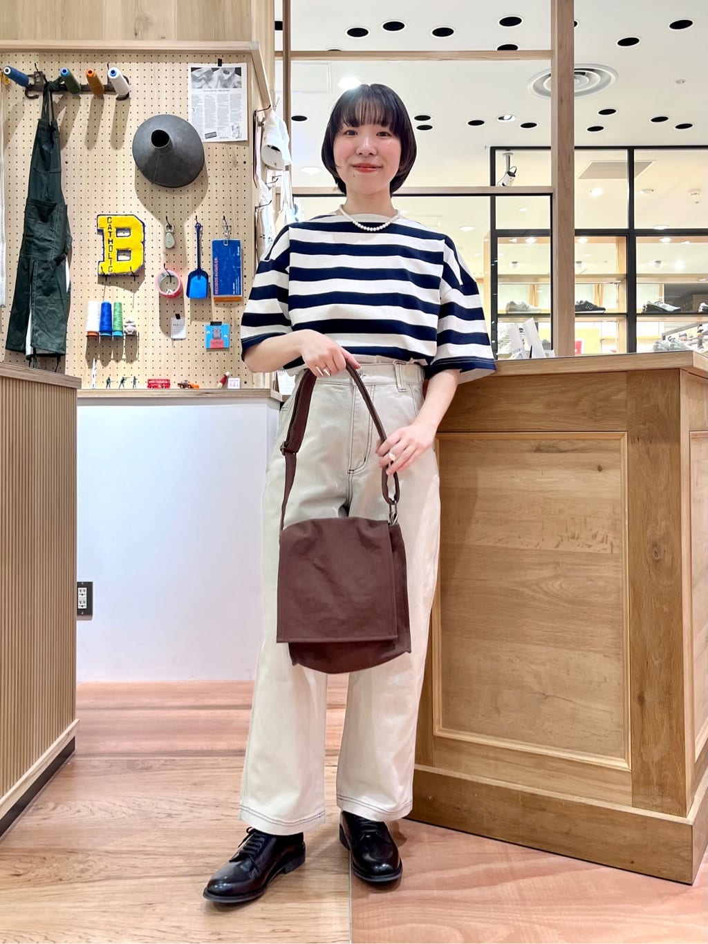 gˎH