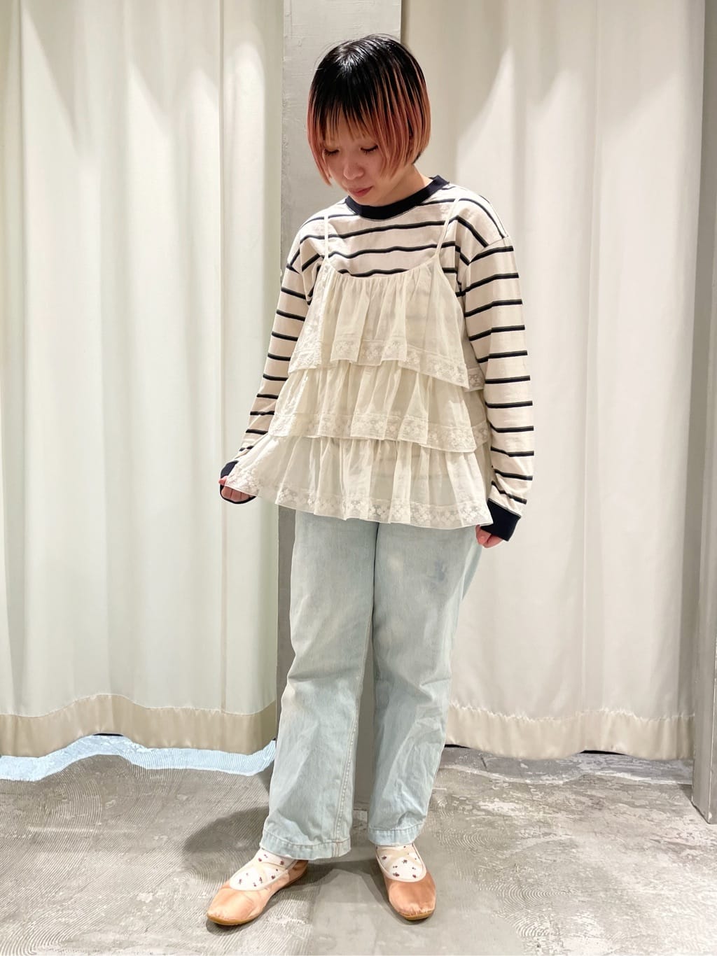 CHILD WOMAN , PAR ICI ~ll 2022.08.26
