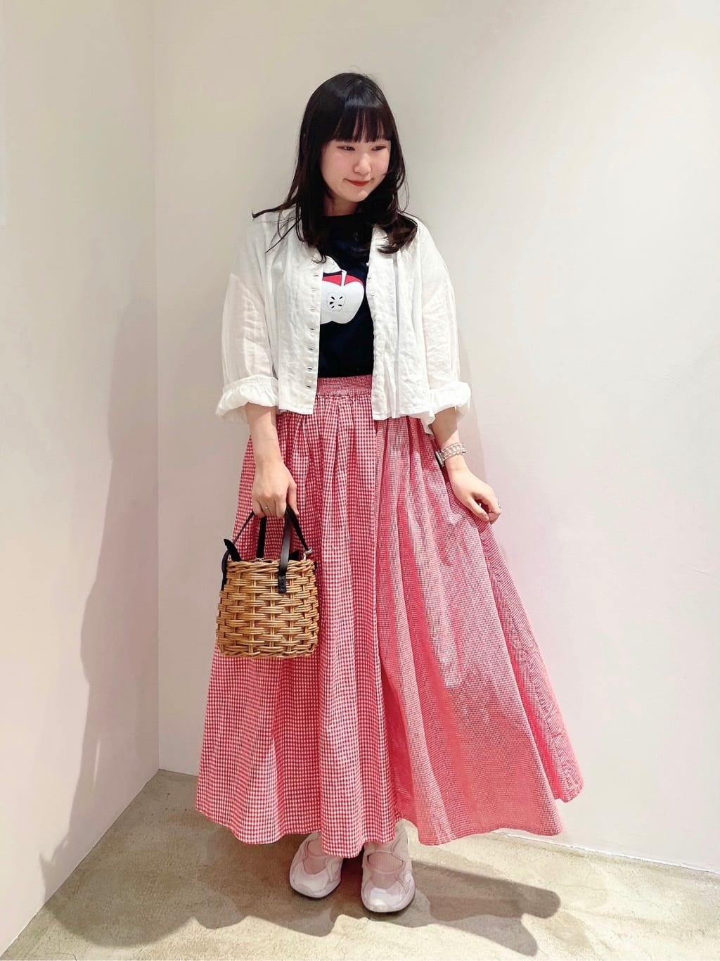 l'atelier du savon ルクア大阪 身長:166cm 2022.04.26 l'atelier du savon ルクア大阪 身長:166cm 2022.04.26