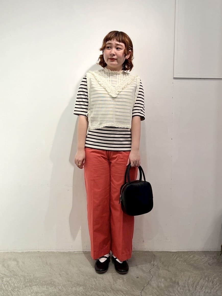 CHILD WOMAN hH 2025.05.29