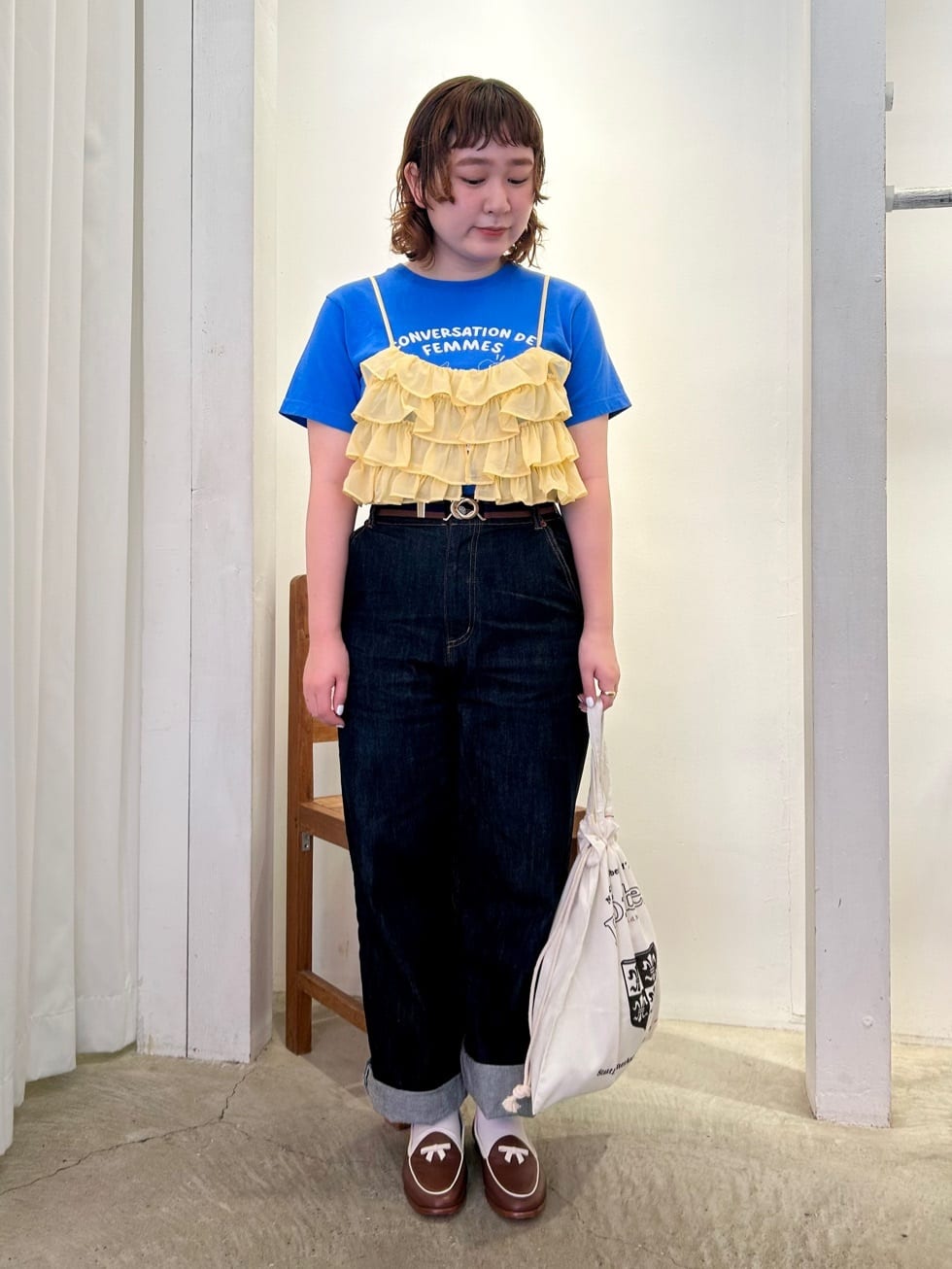 CHILD WOMAN hH