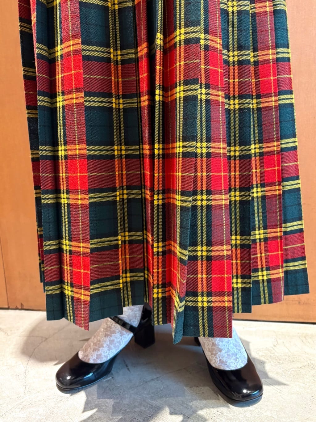 CHILD WOMAN gˎH gF150cm 2025.10.06