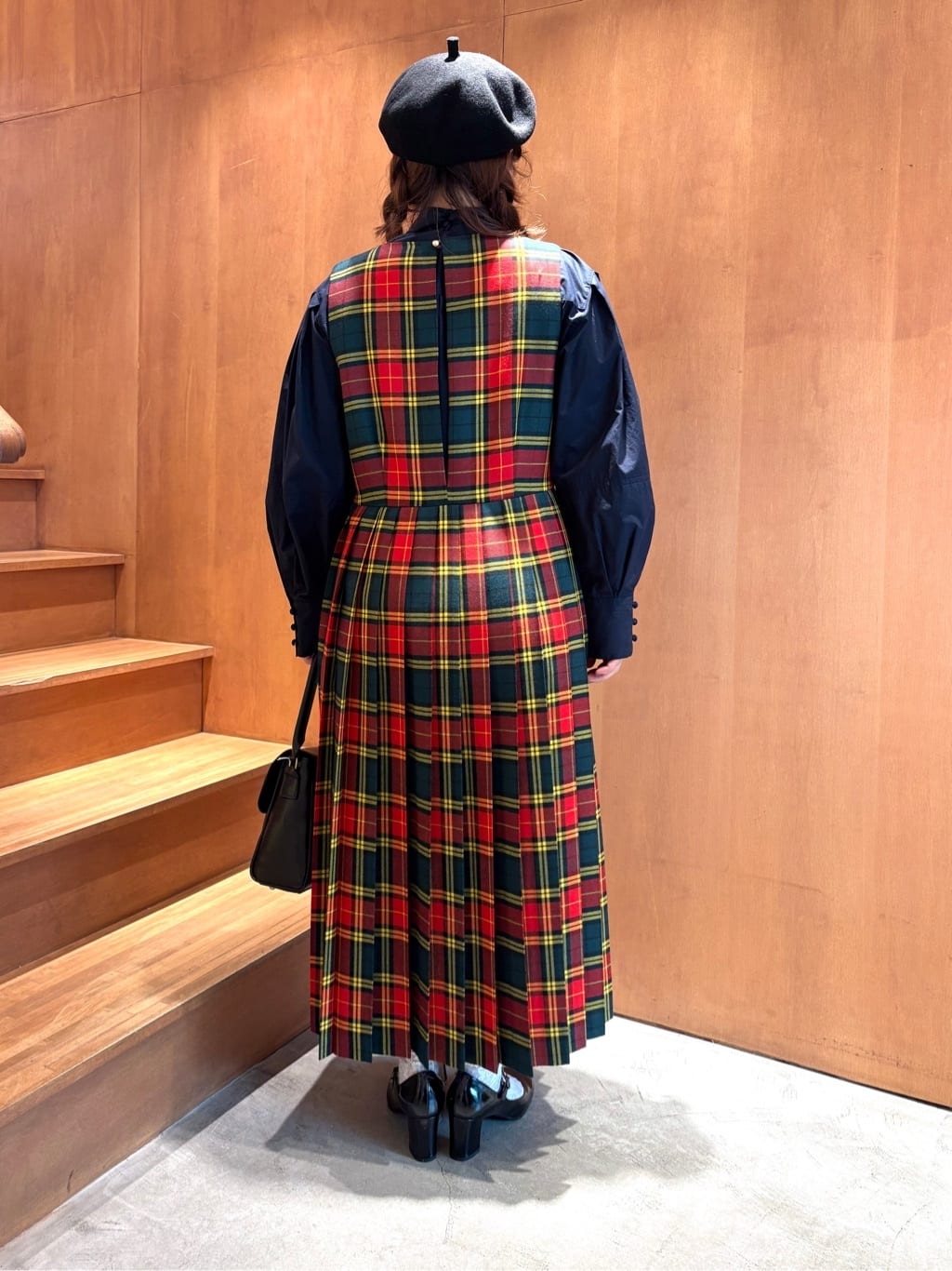 CHILD WOMAN gˎH gF150cm 2025.10.06