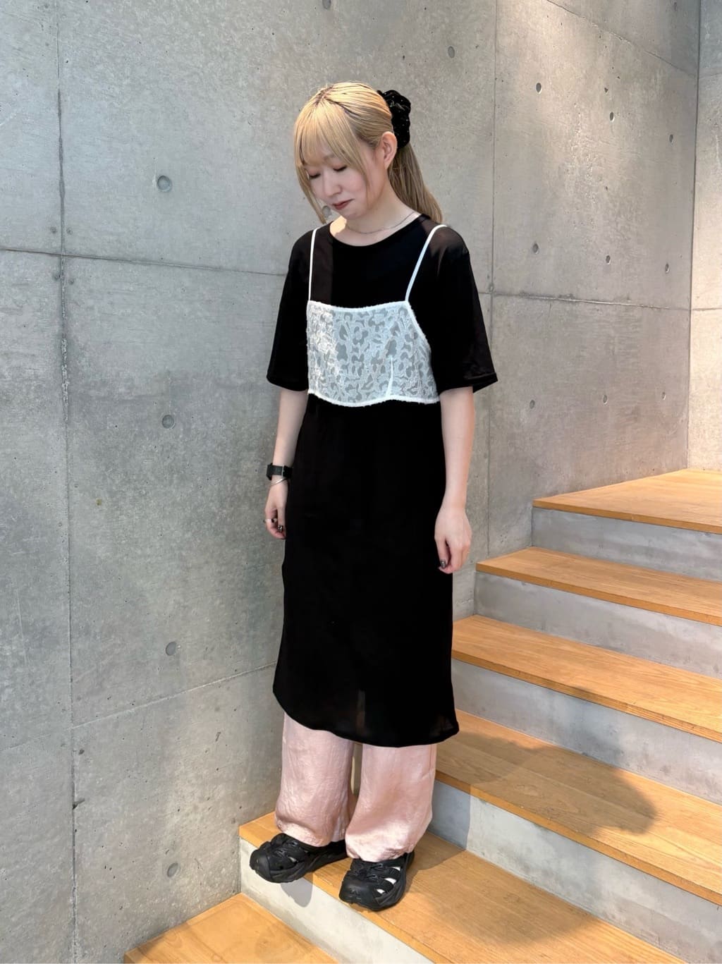 FLAT x]