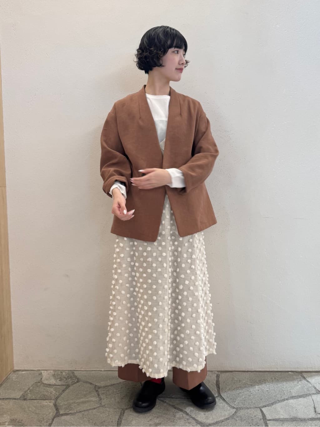 �j���E�}������