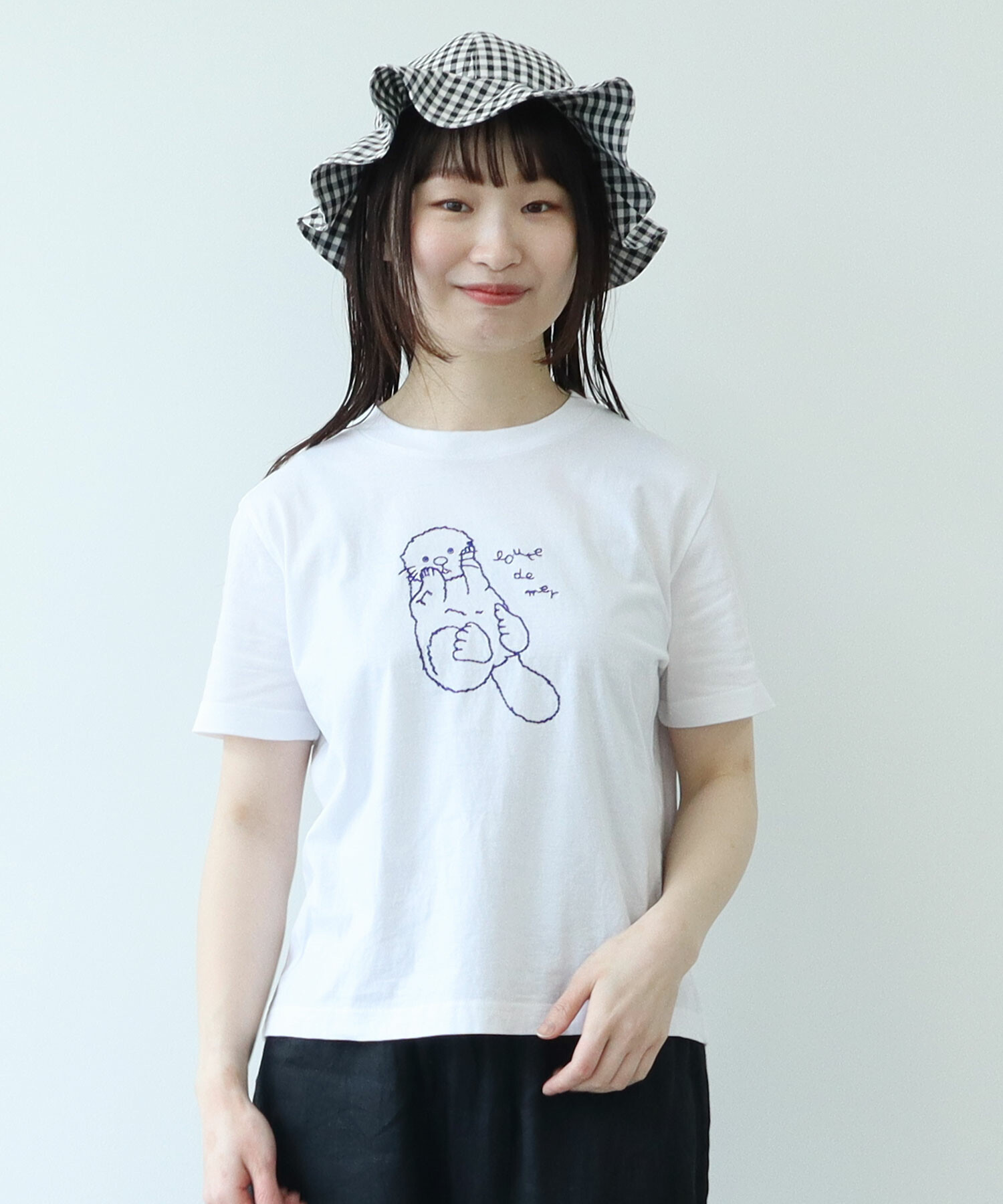 AMBIDEX Store ○ラッコ刺繍 Tシャツ(F シロ): bulle de savon