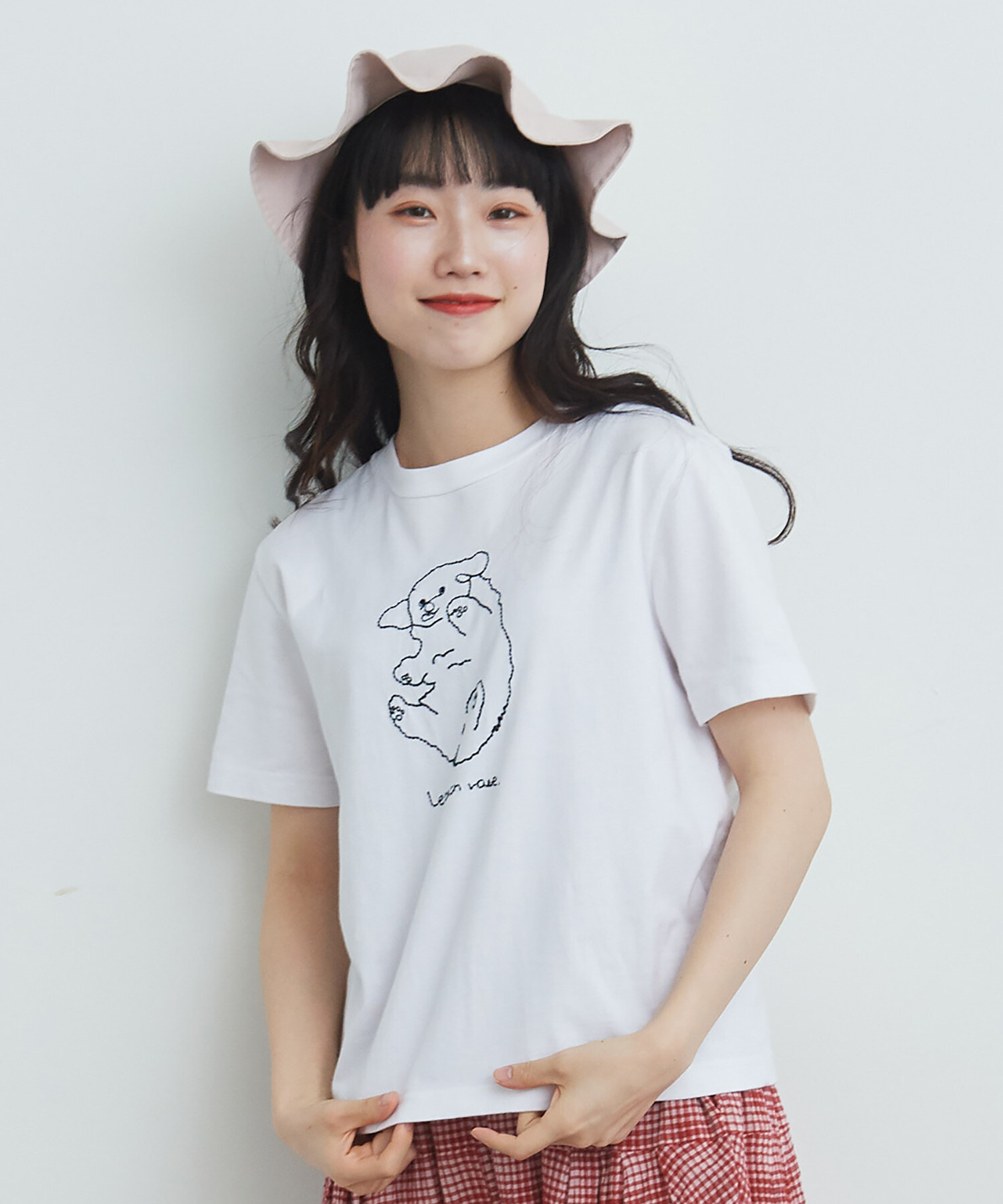 AMBIDEX Store 【予約販売】○空飛ぶ犬 刺繍 Tシャツ(F アカ): bulle 