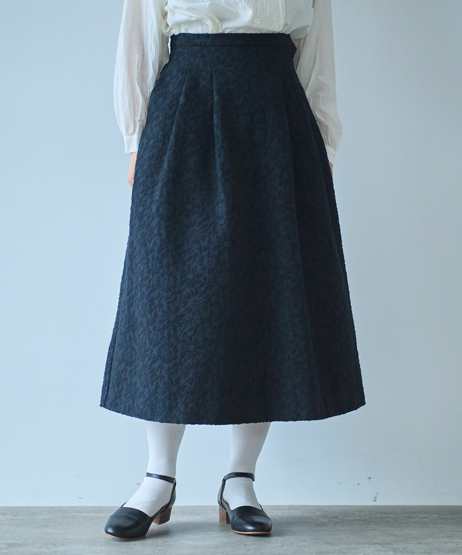 プープレ★フルルくじゃくジャガードタックスカートクジャク 美品 プープレ ワンピース 孔雀 ジャガード 刺繍 クジャク la