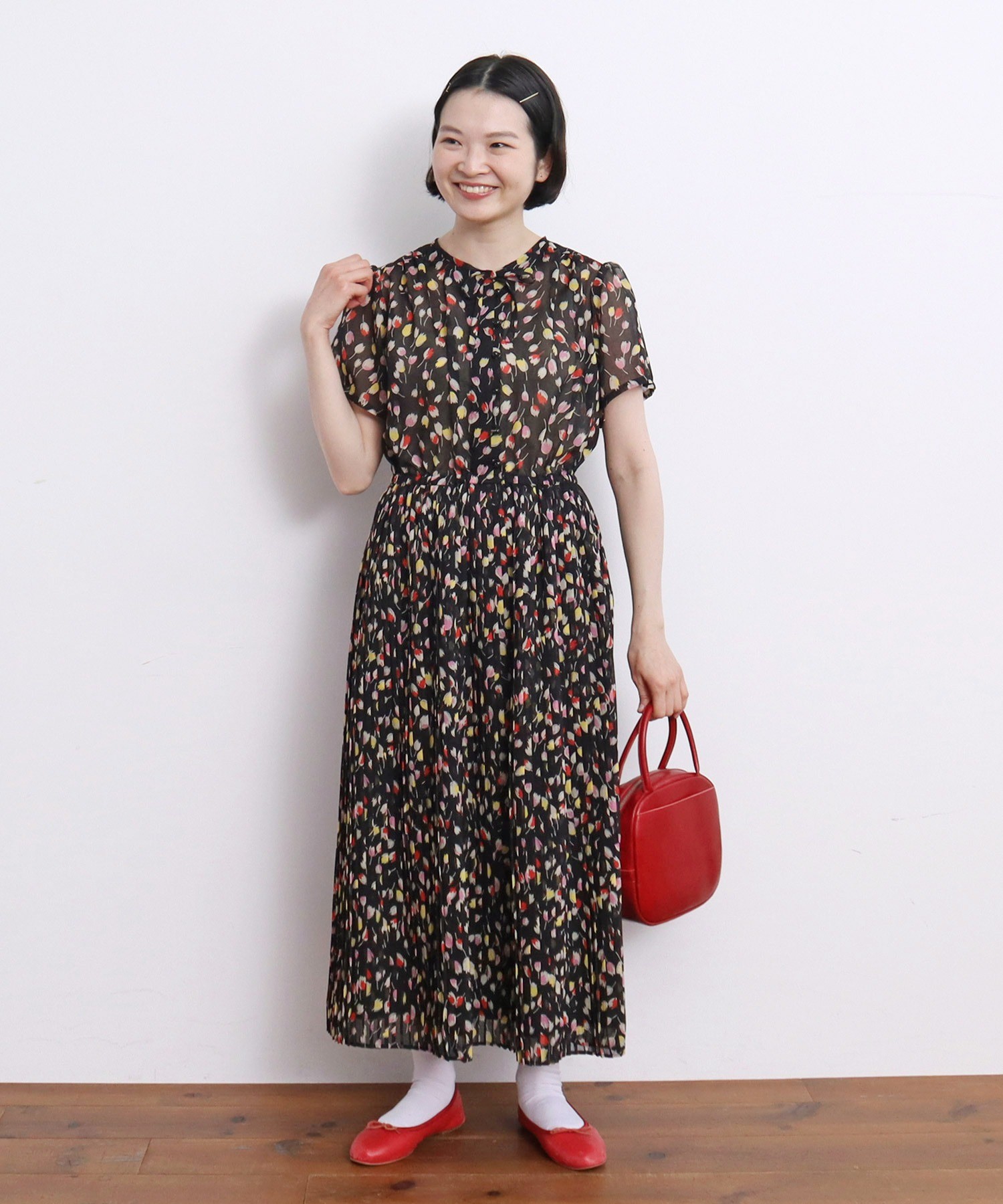 AMBIDEX Store ○チューリッププリント プリーツ半袖ワンピース(F アカ): Dot and Stripes CHILD WOMAN