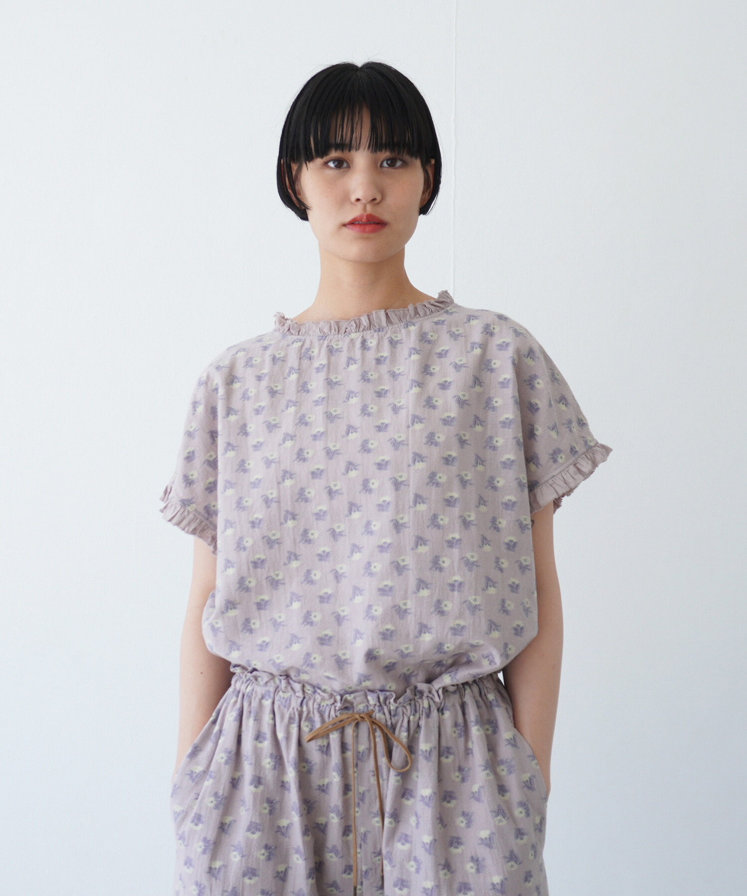 AMBIDEX Store 〇rondo ribbon embroidery フリルブラウス(F