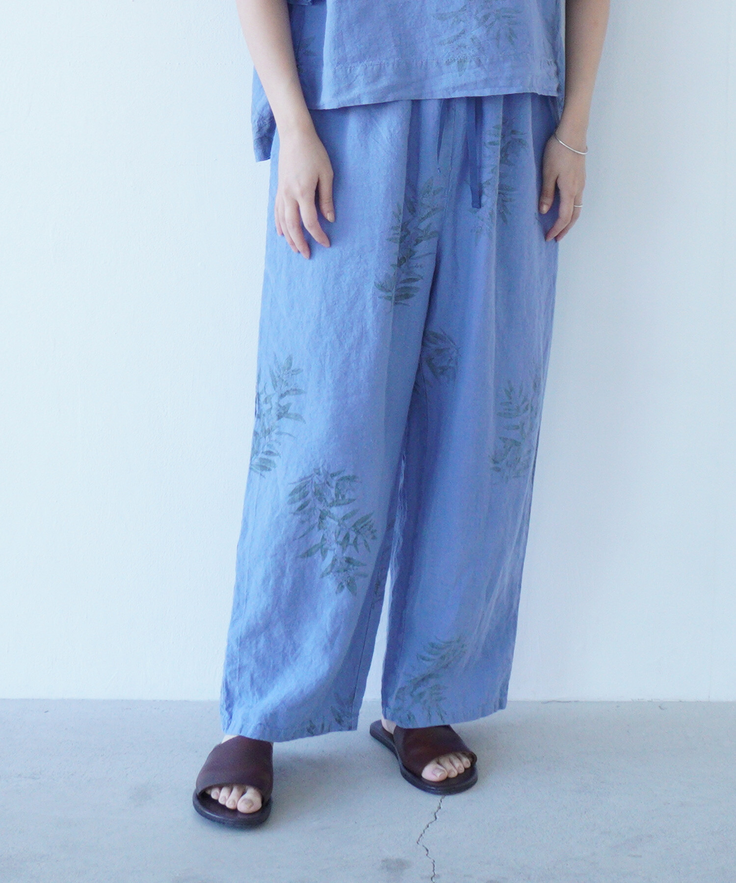 AMBIDEX Store ○olive flower print パンツ(F アオ): FLAT-cic