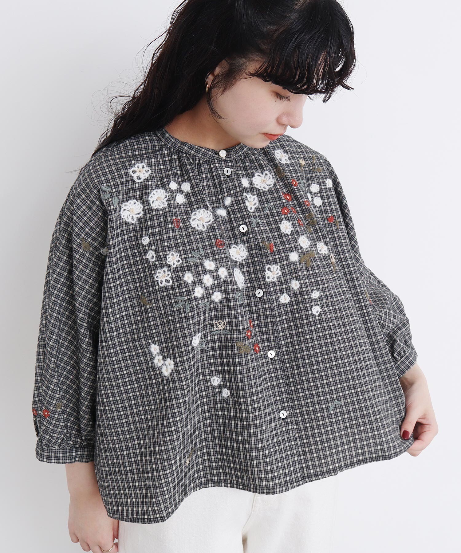 花音♡リネンブラウス 38 トリュフ AMBIDEX Store 【予約販売】〇お花スケッチ ファー刺繍ブラウス