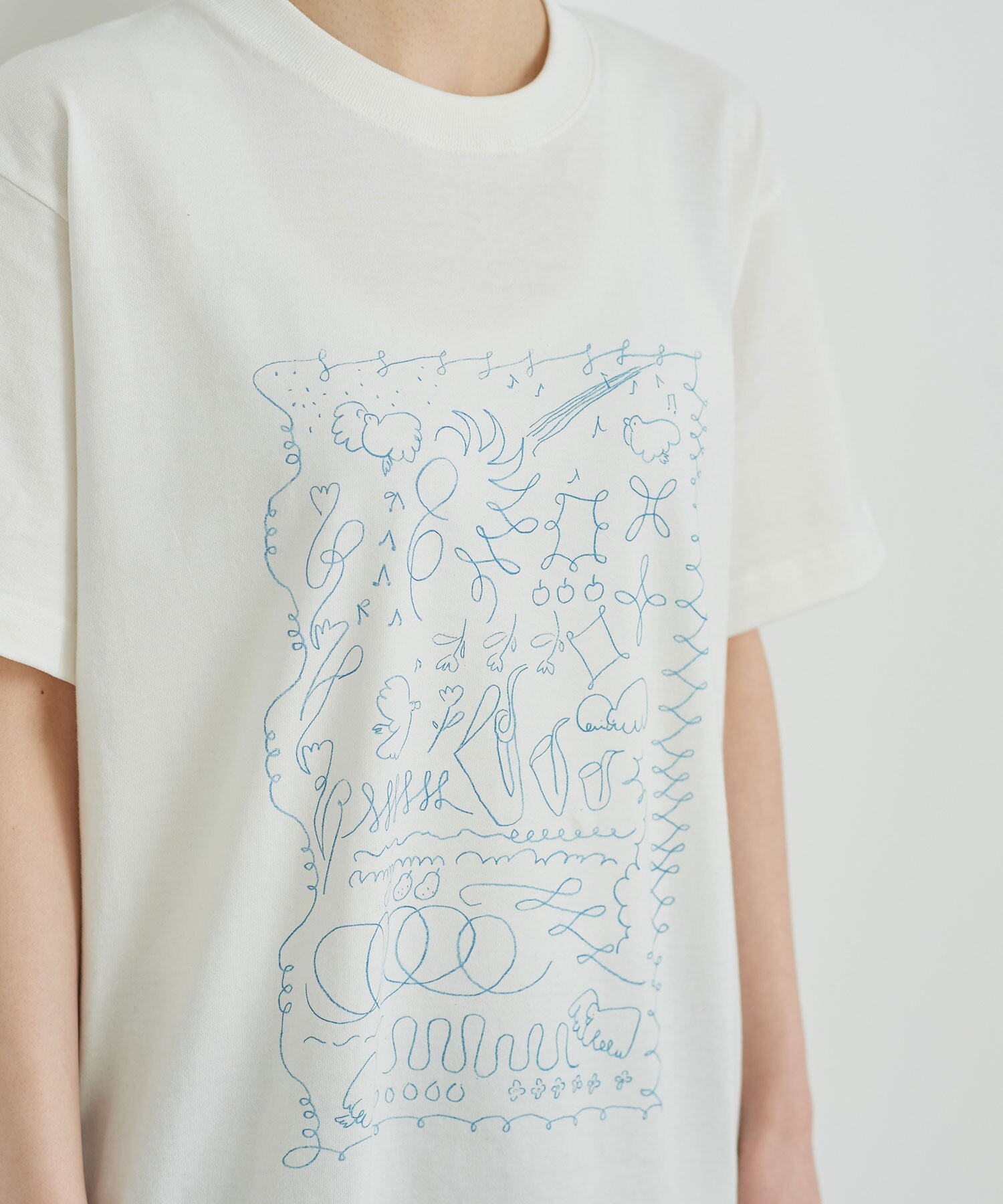 AMBIDEX Store ○色鉛筆の絵プリント Tシャツ(F グレー): l'atelier du