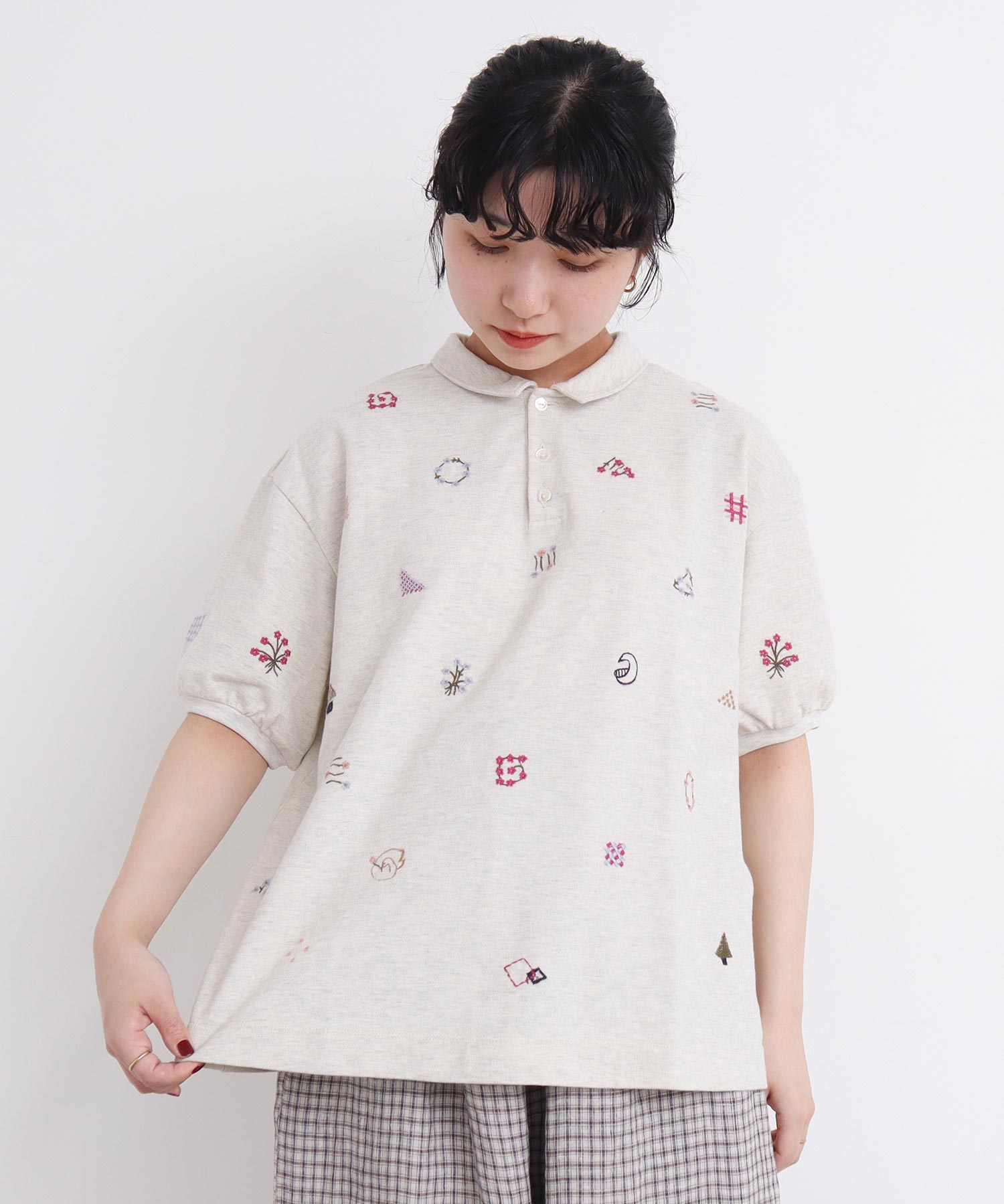 超激安 Store AMBIDEX ○まるさんかくしかく刺繍 キナリ ポロシャツ(F 週刊誌