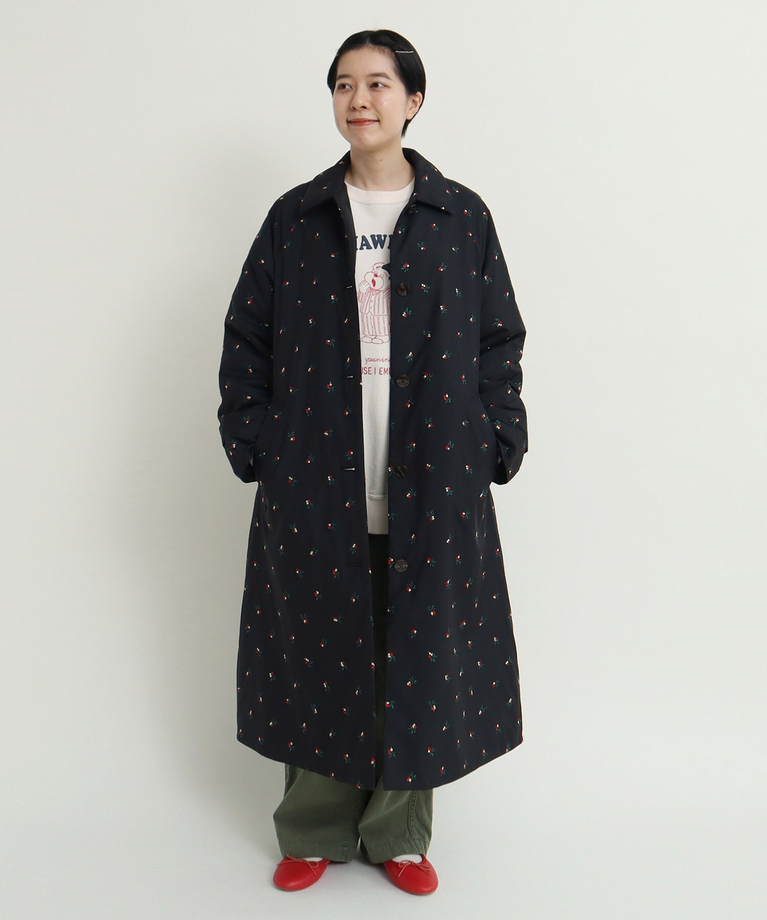 AMBIDEX Store ○EVOダウン 小花刺繍ステンコート(F クロ): CHILD WOMAN