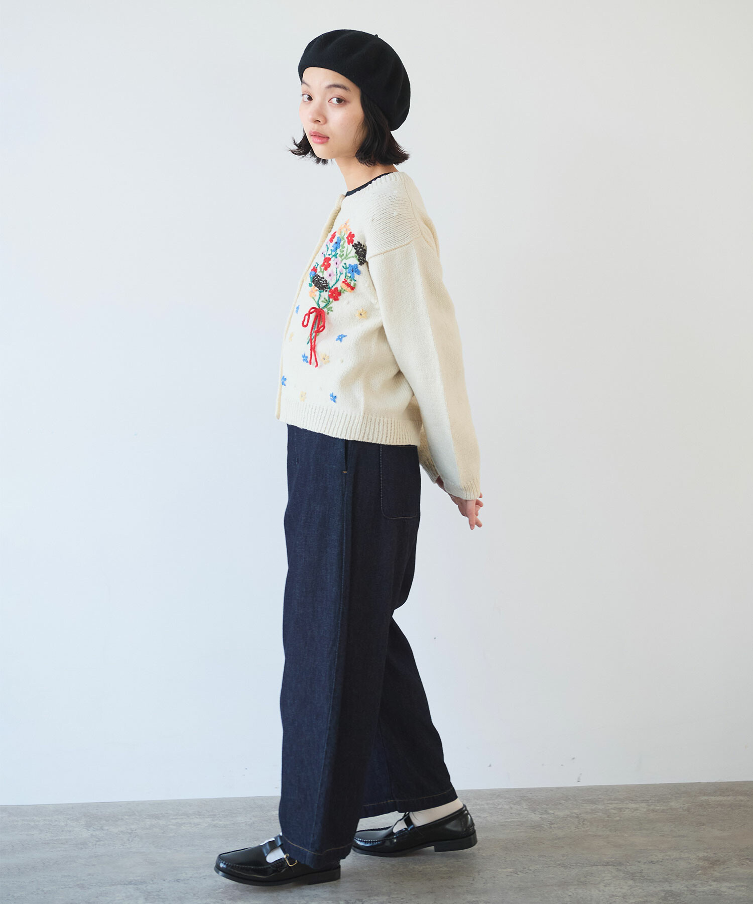 AMBIDEX Store 【予約販売】〇 ペルーハンドニット ブーケ刺繍