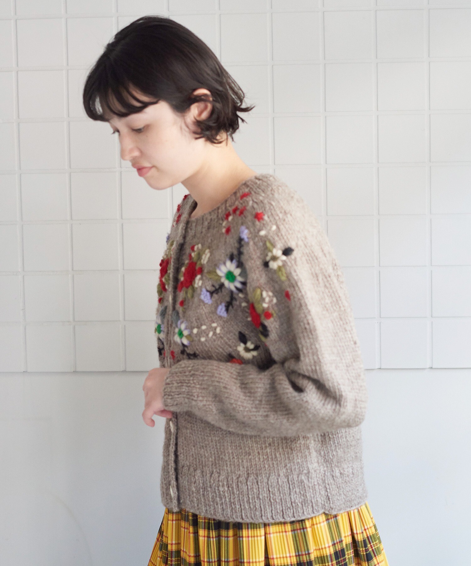 AMBIDEX Store △ハンドニット ののはな刺繍 カーディガン(F コゲチャ 