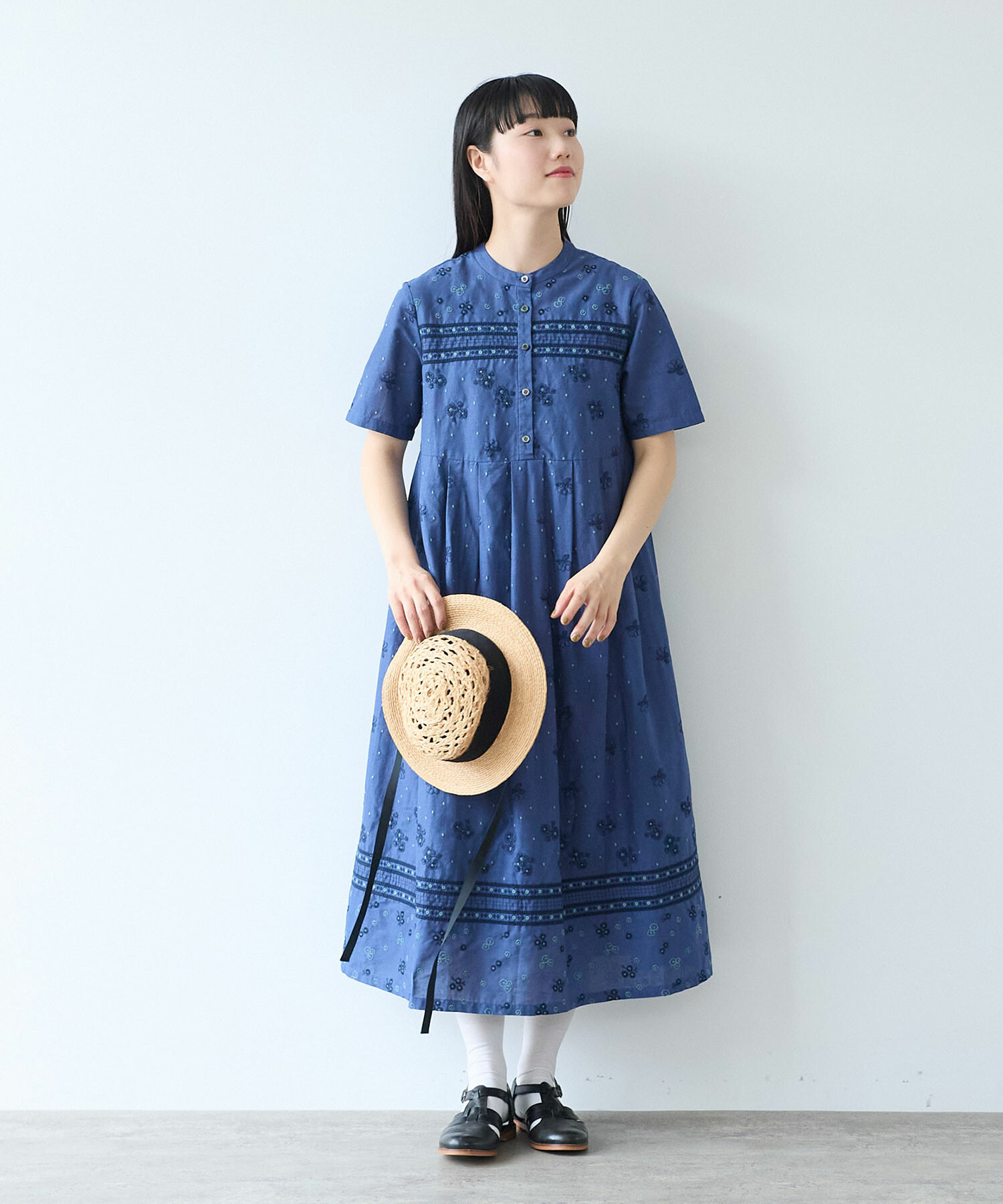 AMBIDEX Store ○ びわ刺繍 ワンピース(F シロ): bulle de savon