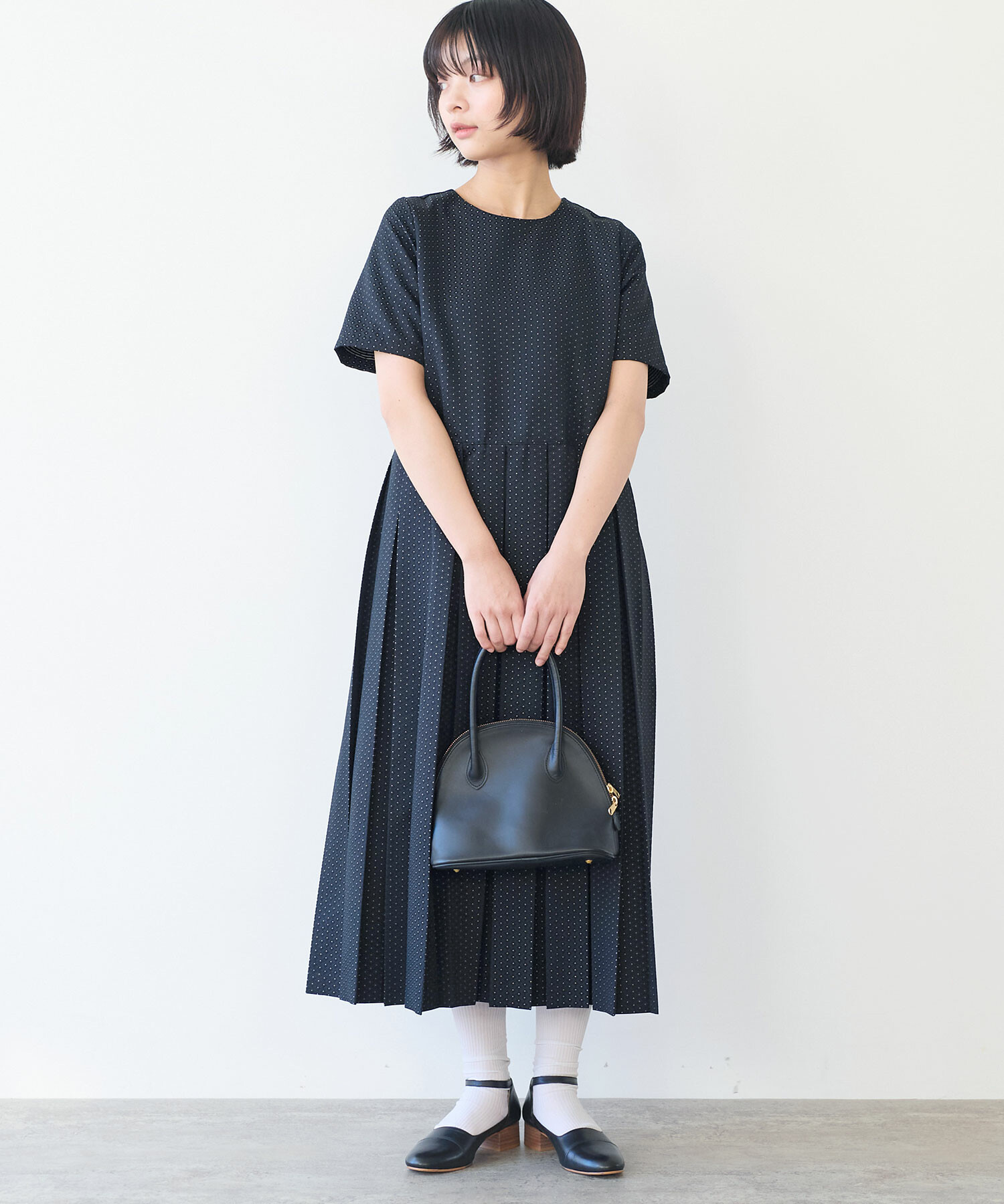 bulle de savon ビュルデサボン T/R プリーツワンピース AMBIDEX Store 〇T/R 刺繍プリーツワンピース(F クロ): bulle de