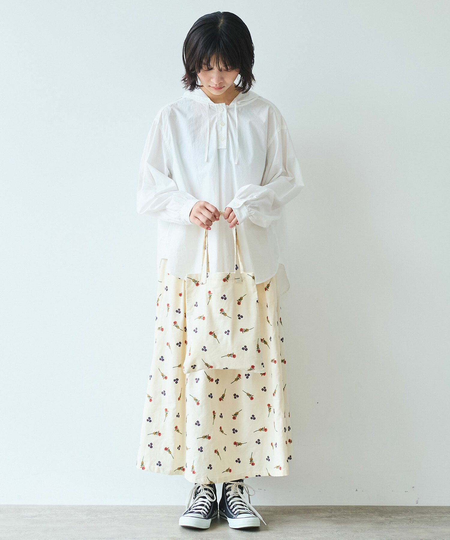 AMBIDEX Store ○ シュウメイギク 刺繍 スカート(F クロ): bulle