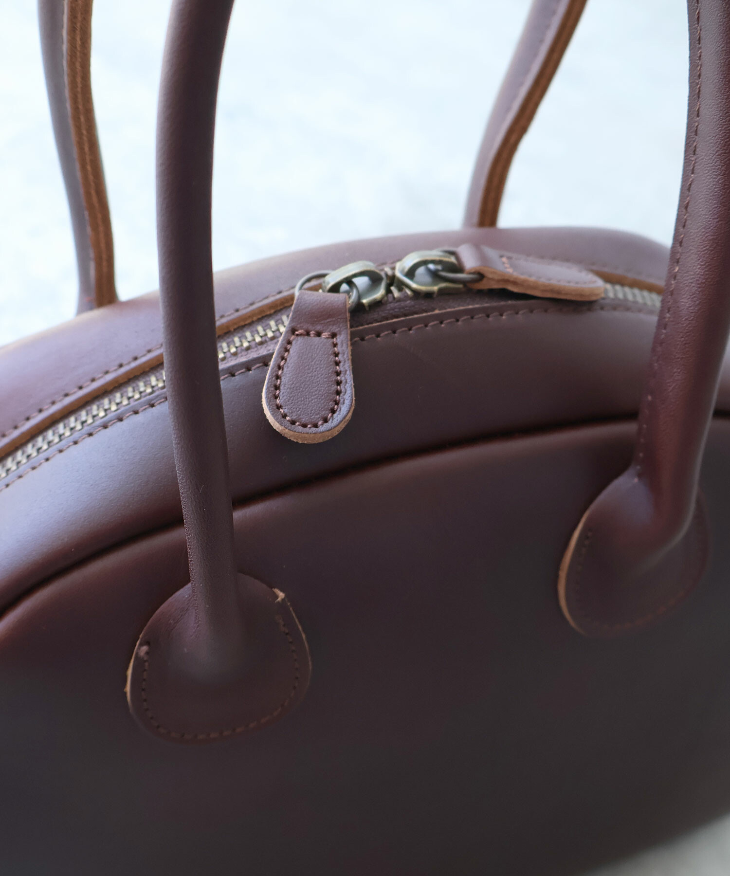 AMBIDEX Store ○ leather daikei バッグ(F クロ): bulle de savon