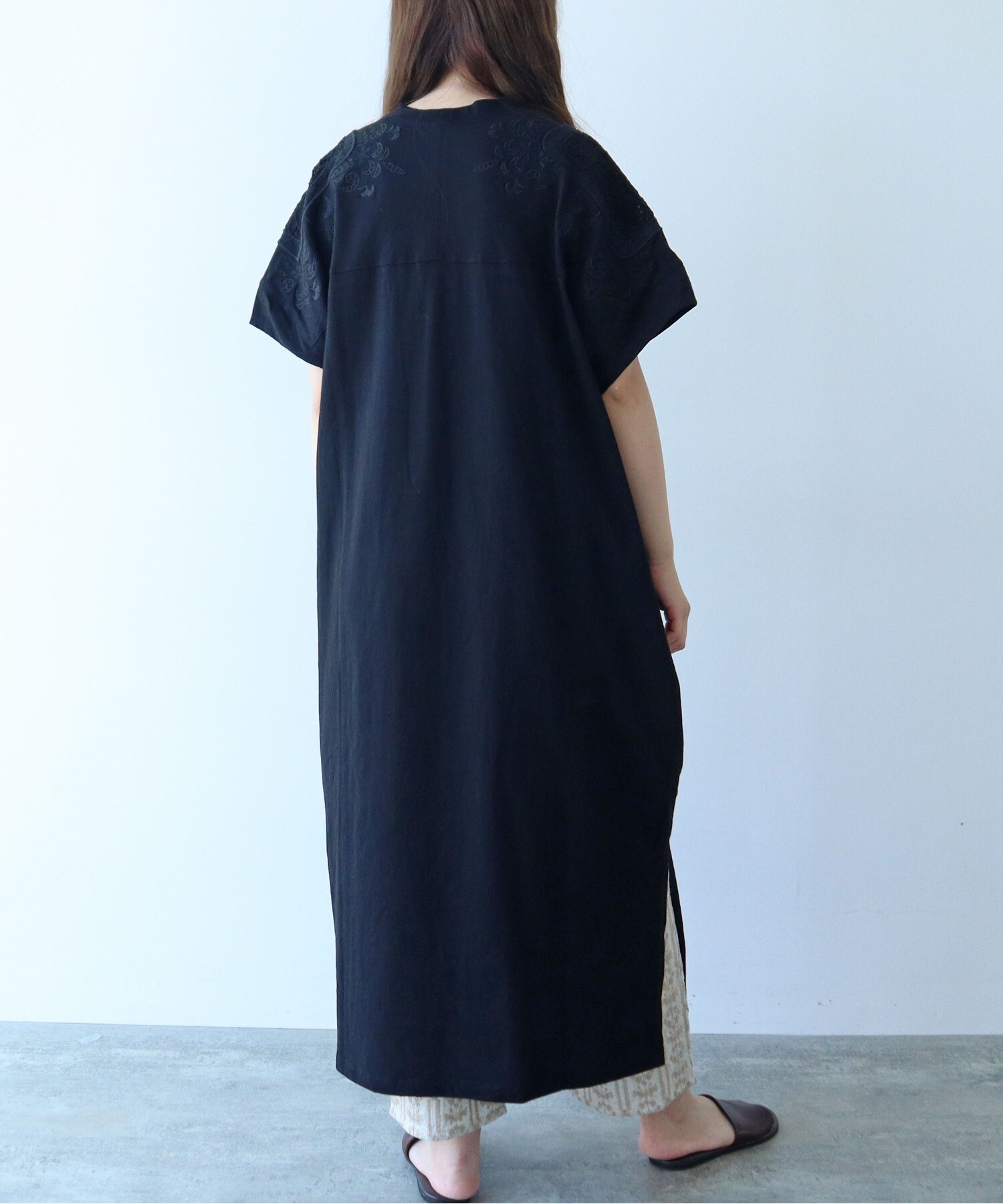 AMBIDEX Store △○コットンレース刺繍ワンピース(F クロ): yuni