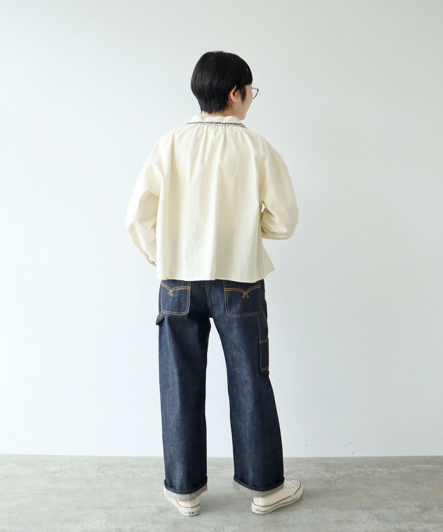 AMBIDEX Store ○平織りコットン ミモザ刺繍ショート丈ブラウス(F コン