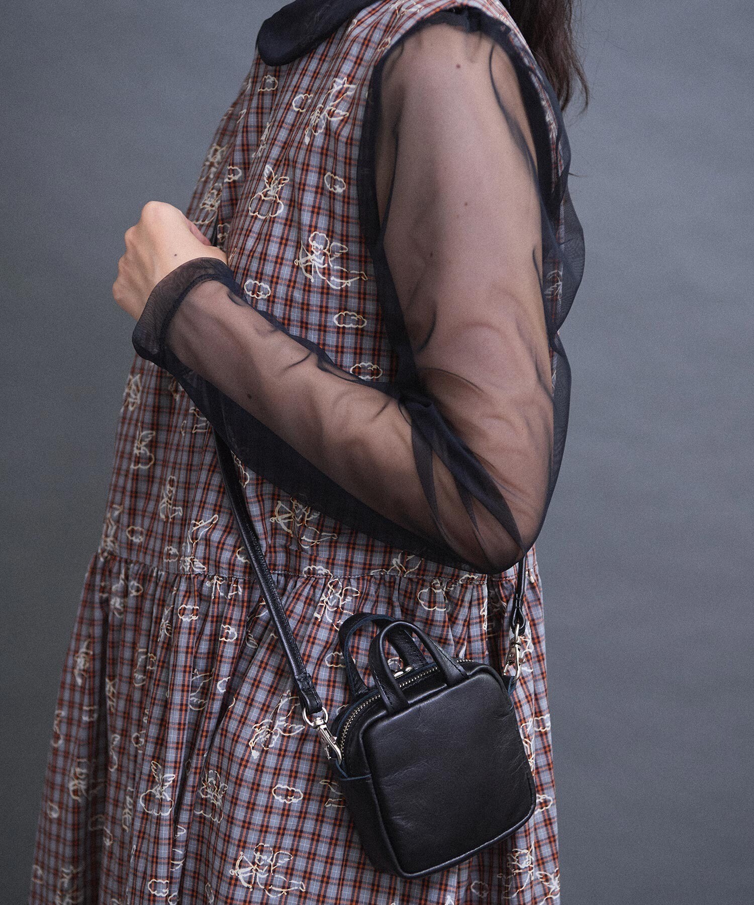 AMBIDEX Store ICY MINI POUCH BAG (F クロ): l'atelier du savon