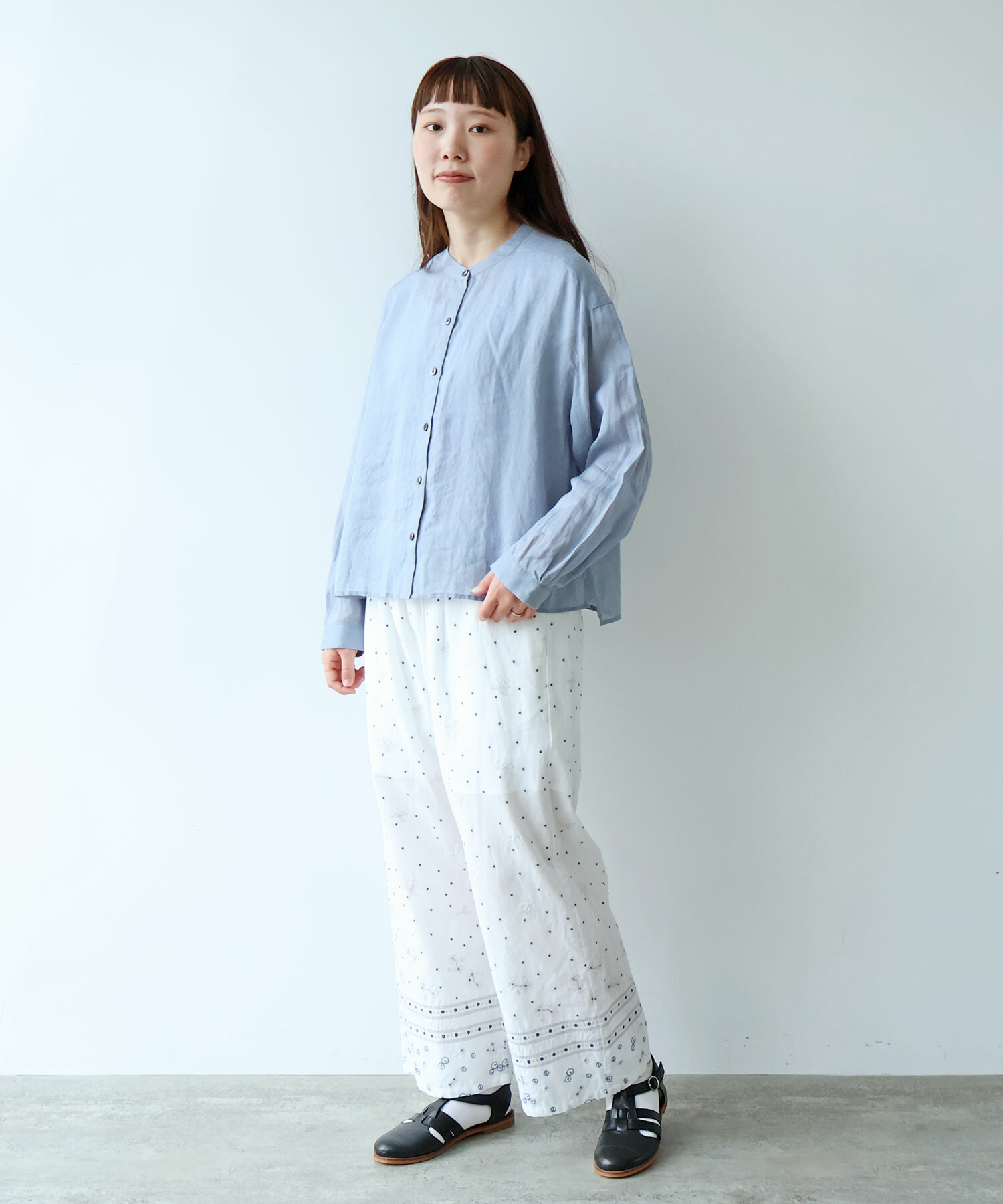 AMBIDEX Store ○ びわ刺繍 パンツ(F シロ): bulle de savon