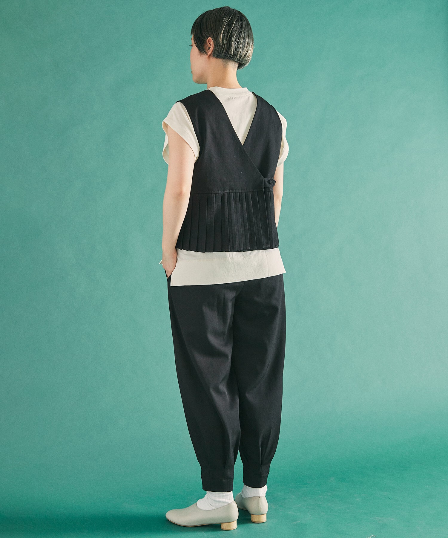 AMBIDEX Store ○ウールギャバ PLEATS GILET(F BLACK): FLAT-cic-HATENA