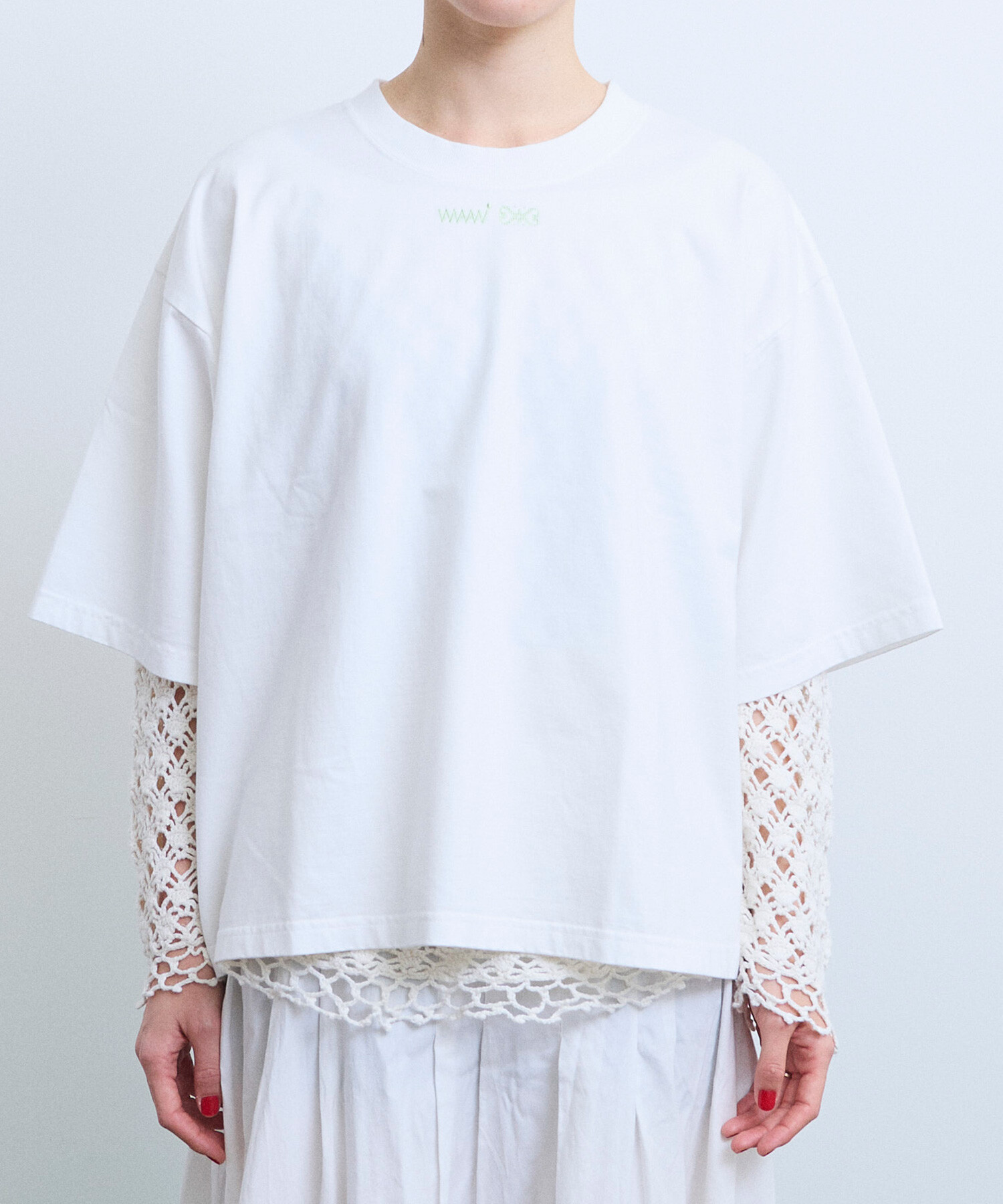 AMBIDEX Store 【予約販売】〇SSESEB×WAAN BACK BLOOM T-SHIRT(F WHITE