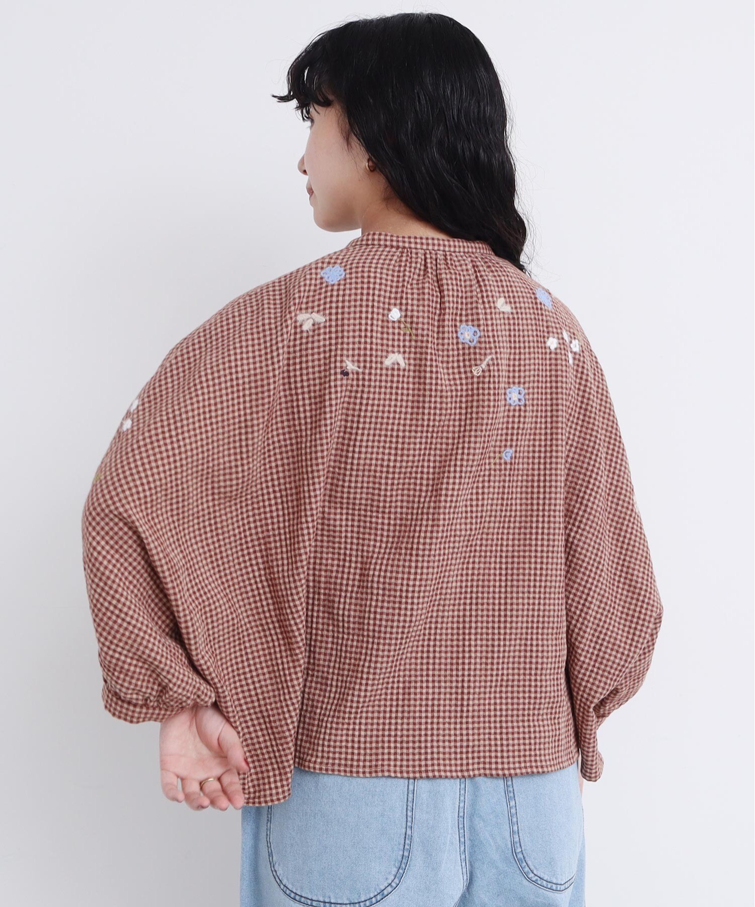 solo antiques 購入JINBOSACHIKO 個展　チュールブラウス チュール刺繍ブラウス（後ろあき）(アイボリー) – TARA BLANCA