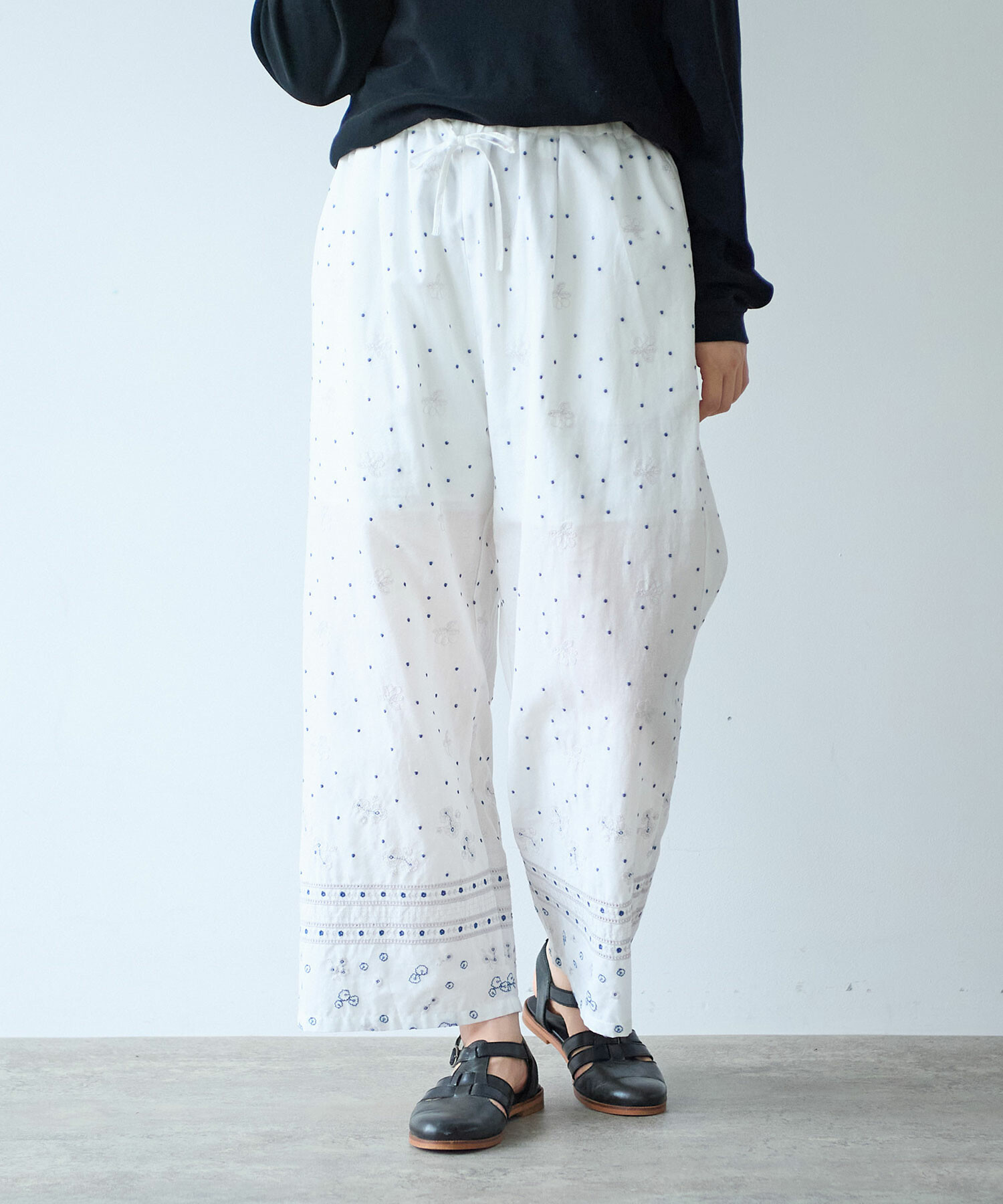 AMBIDEX Store ○ びわ刺繍 パンツ(F ネイビー): bulle de savon