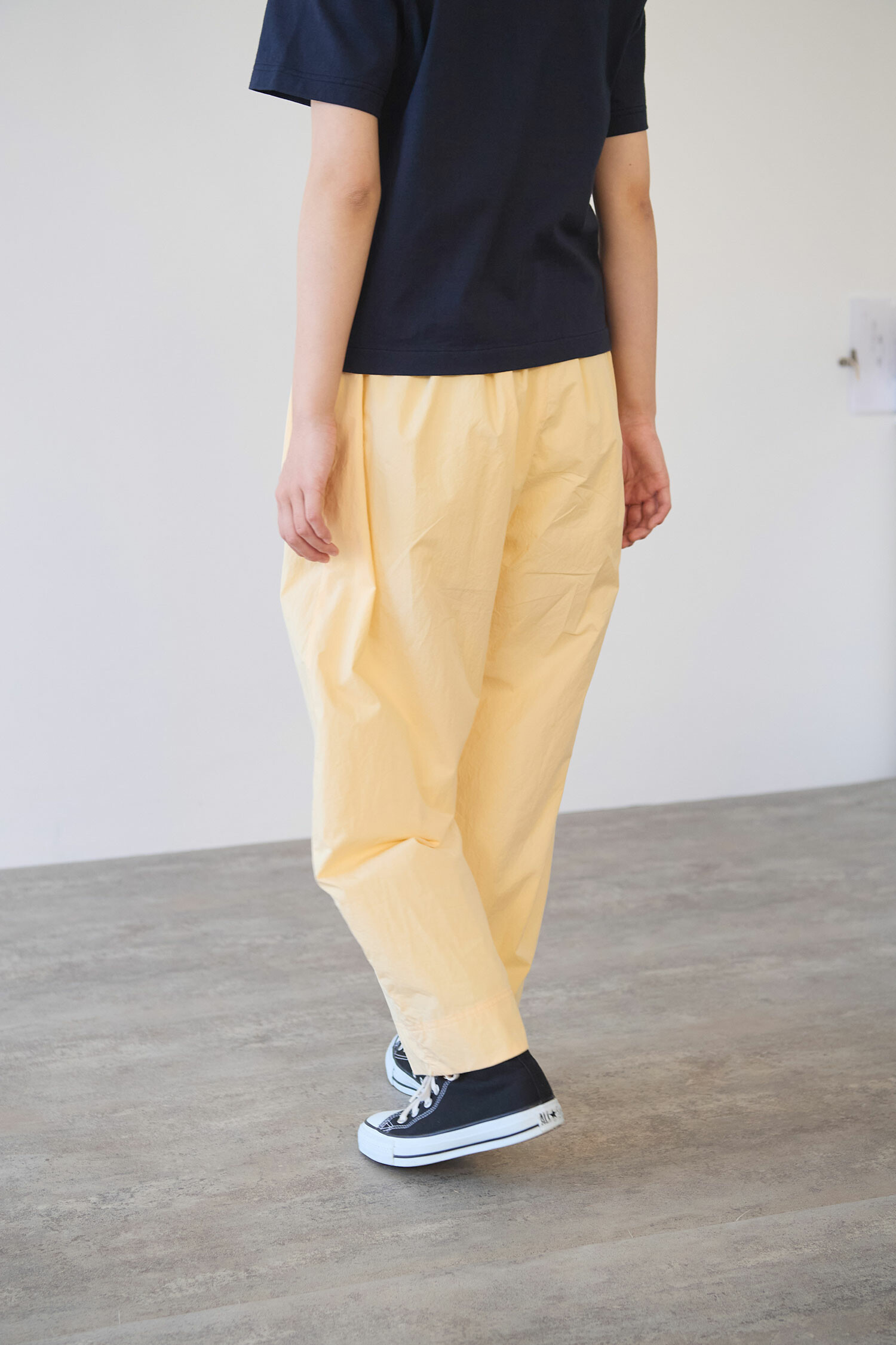 AMBIDEX Store △〇 80 / コンパクトツイル コクーンパンツ(F チャ